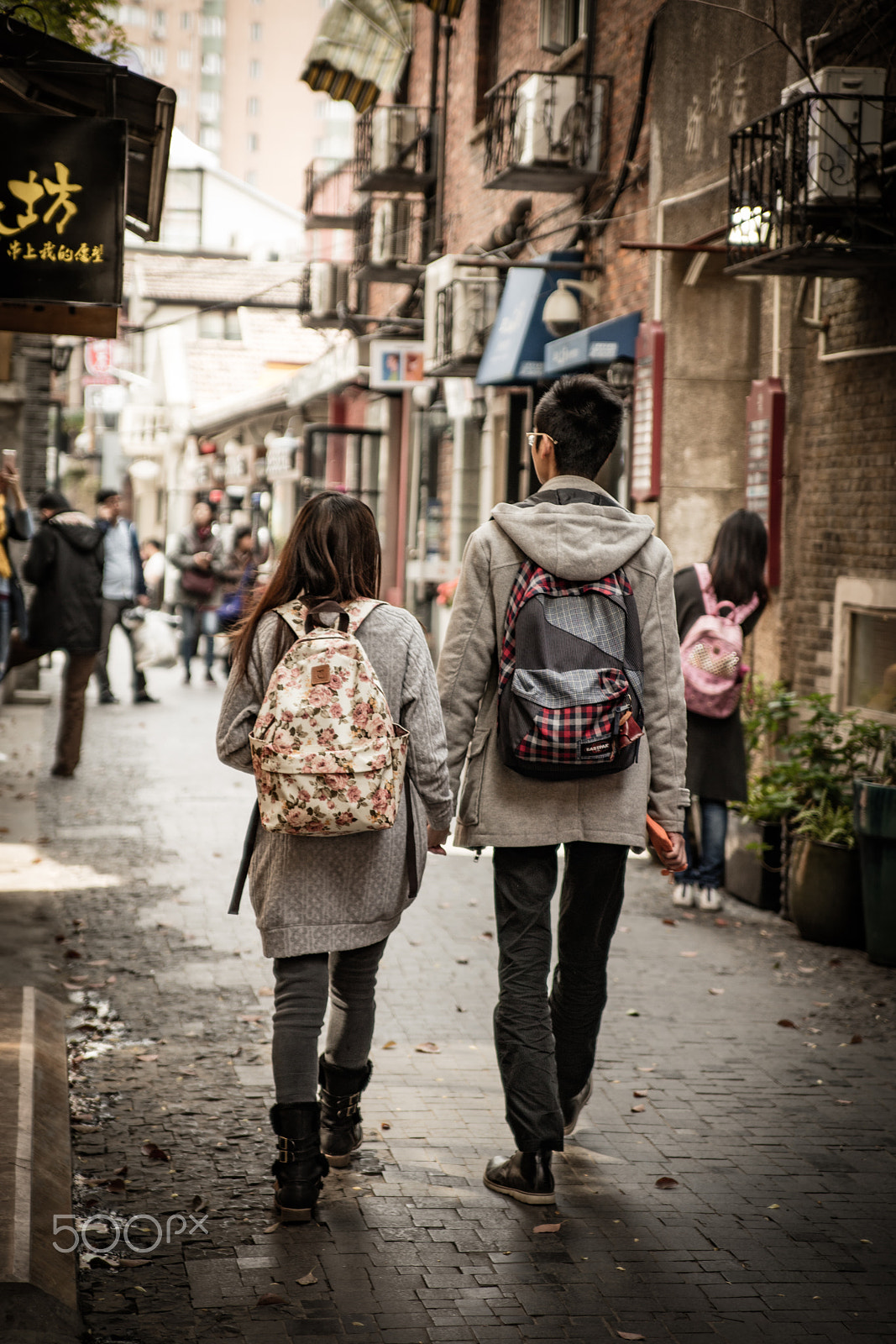 Canon EOS 5DS sample photo. Couple at tianzifang photography