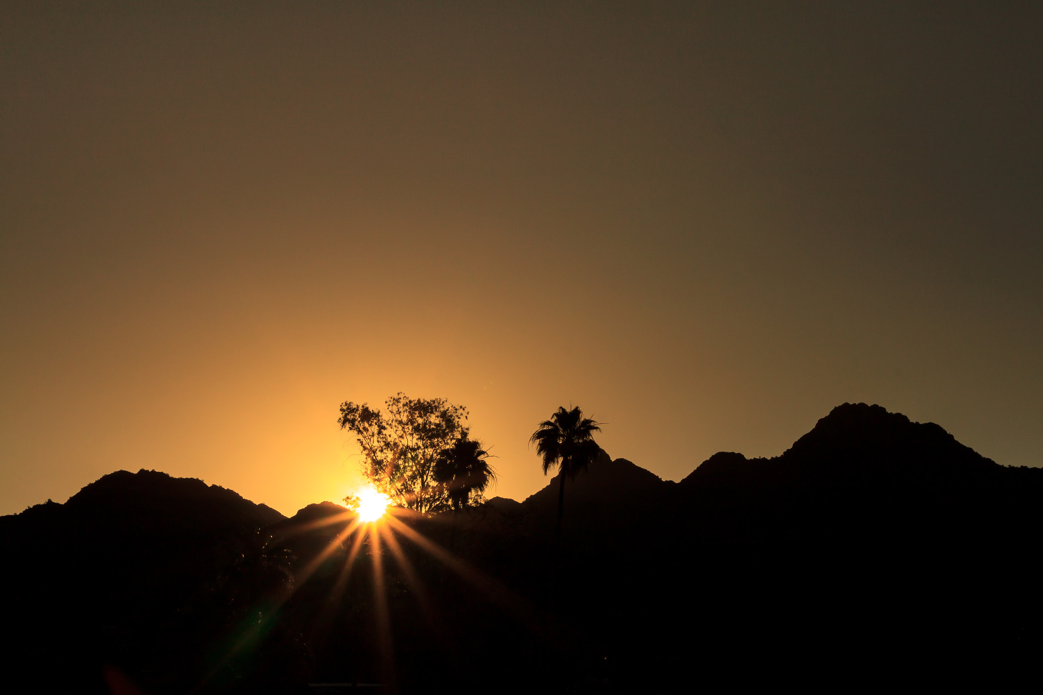Canon EOS 500D (EOS Rebel T1i / EOS Kiss X3) + Tamron AF 28-75mm F2.8 XR Di LD Aspherical (IF) sample photo. Arizona sunrise photography