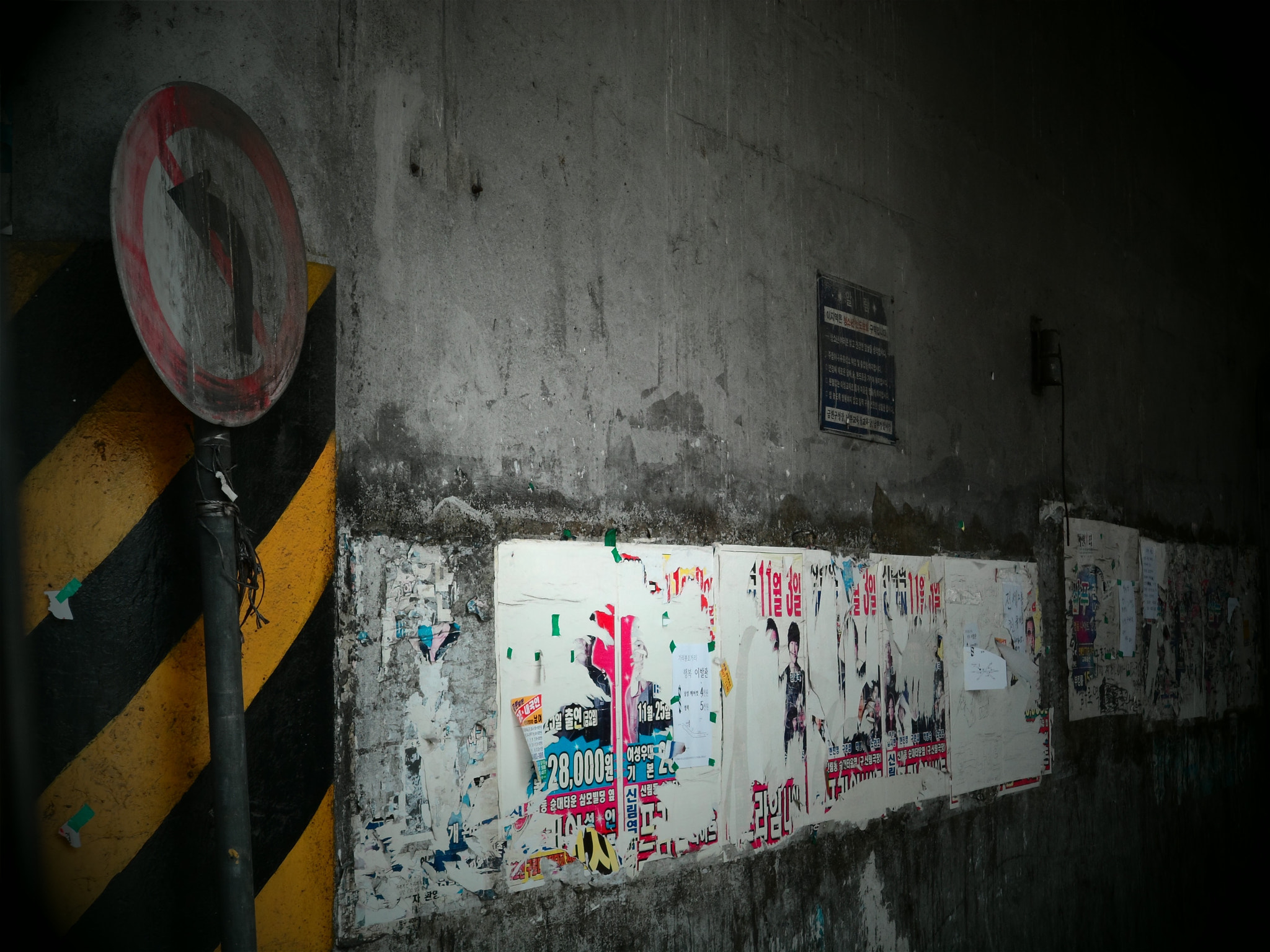 Samsung MV800 sample photo. Street photography