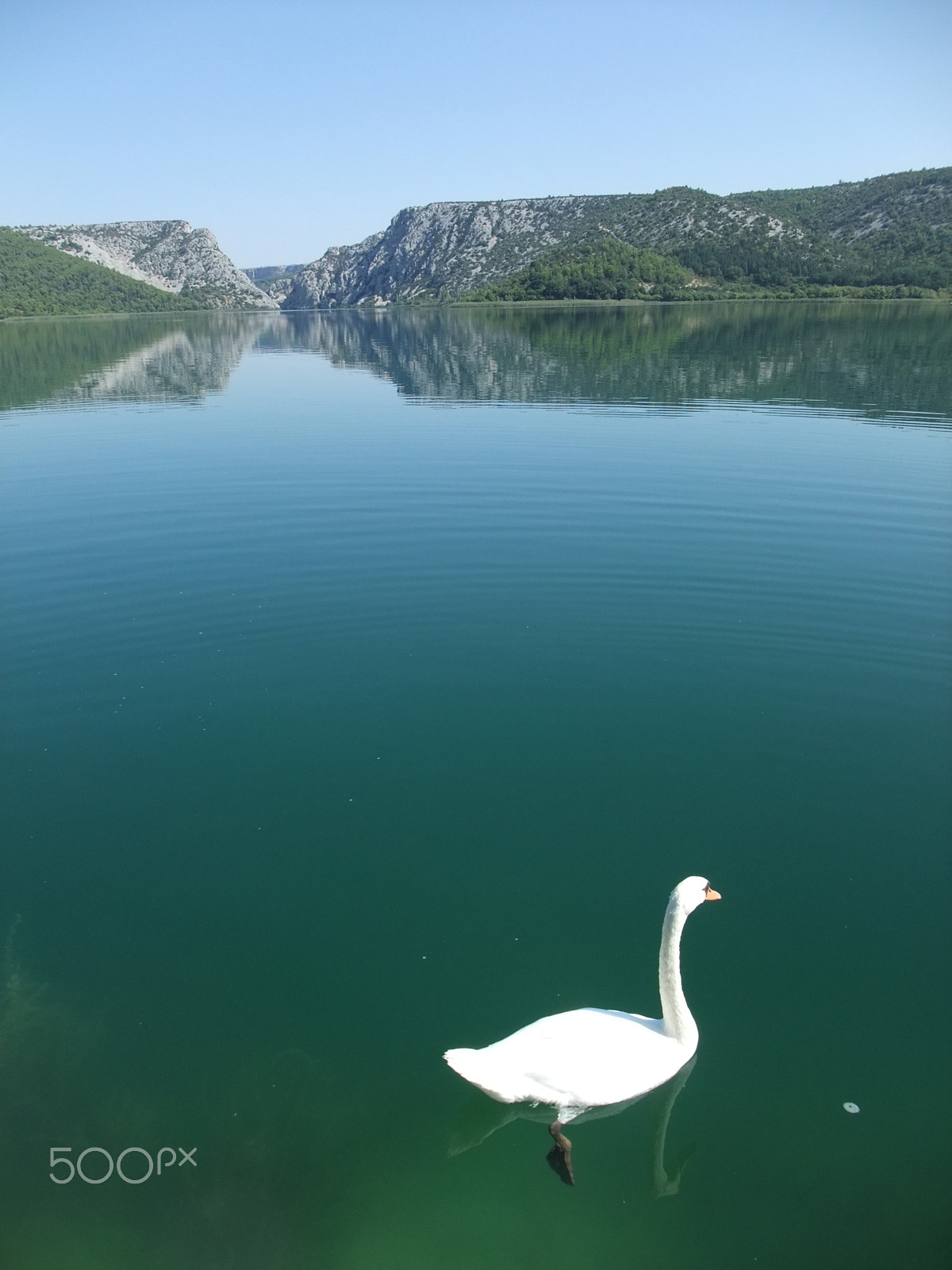 Fujifilm FinePix F200EXR sample photo. Otok visovac, croatia photography