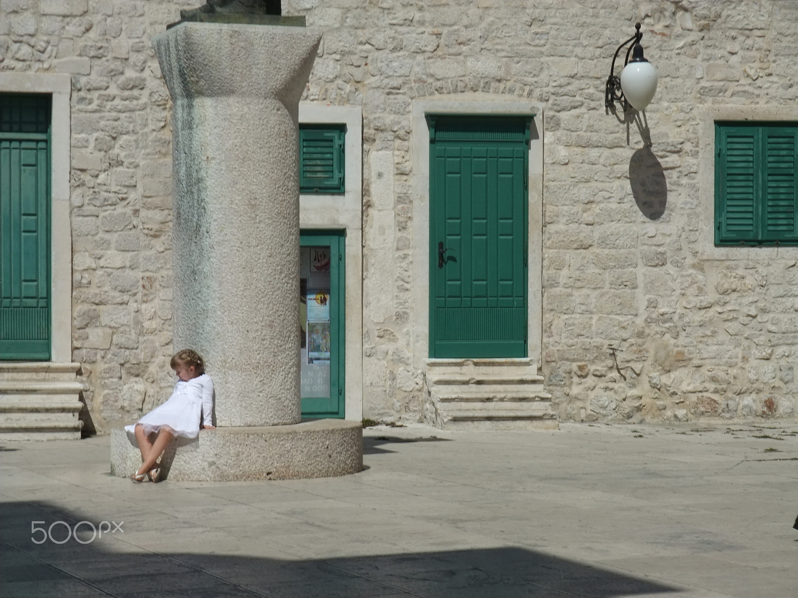 Fujifilm FinePix F200EXR sample photo. A girl in white: boring, croatia photography