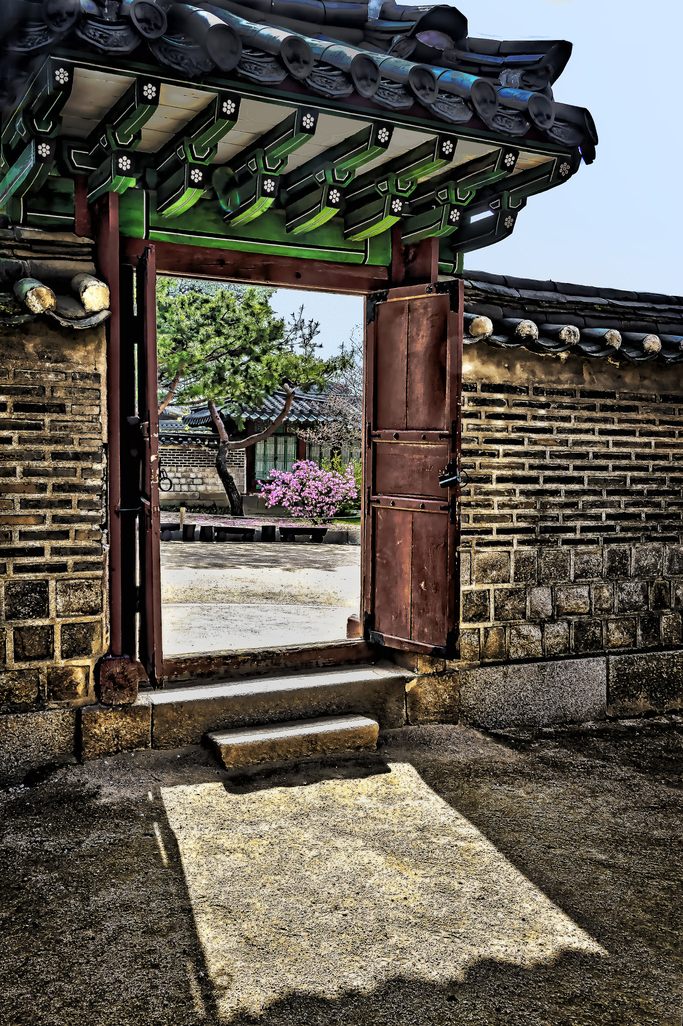 Nikon D4 sample photo. Korean gate in spring photography