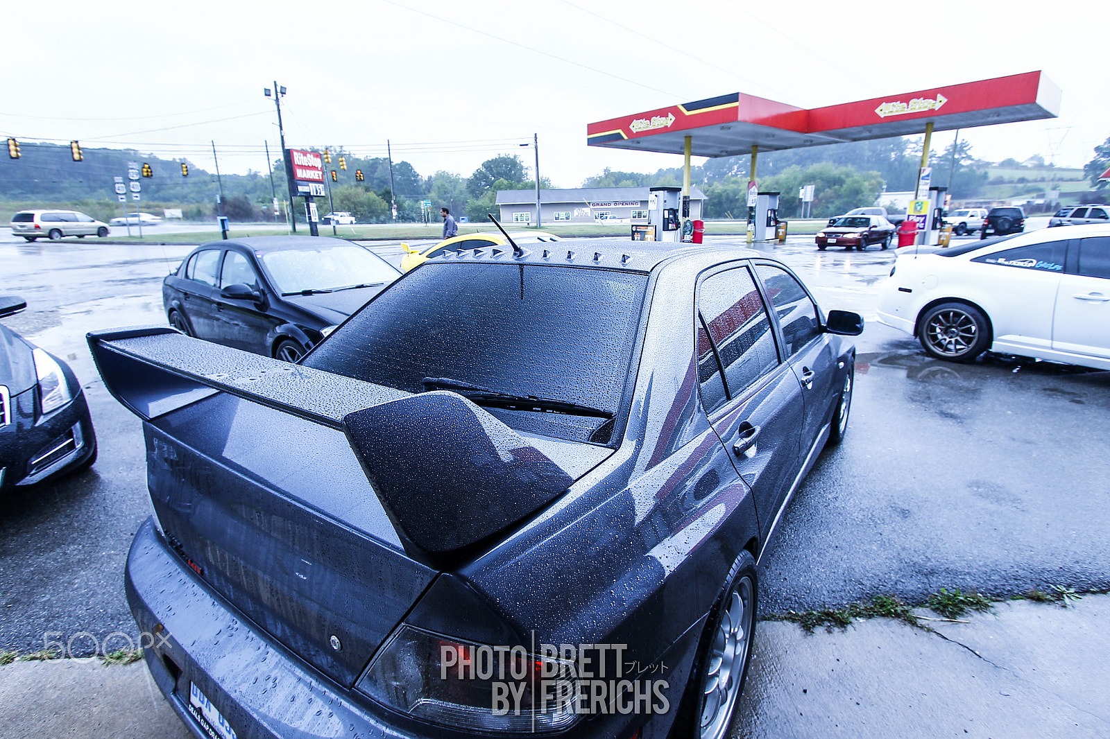 Canon EF-S 10-22mm F3.5-4.5 USM sample photo. Gas station times photography