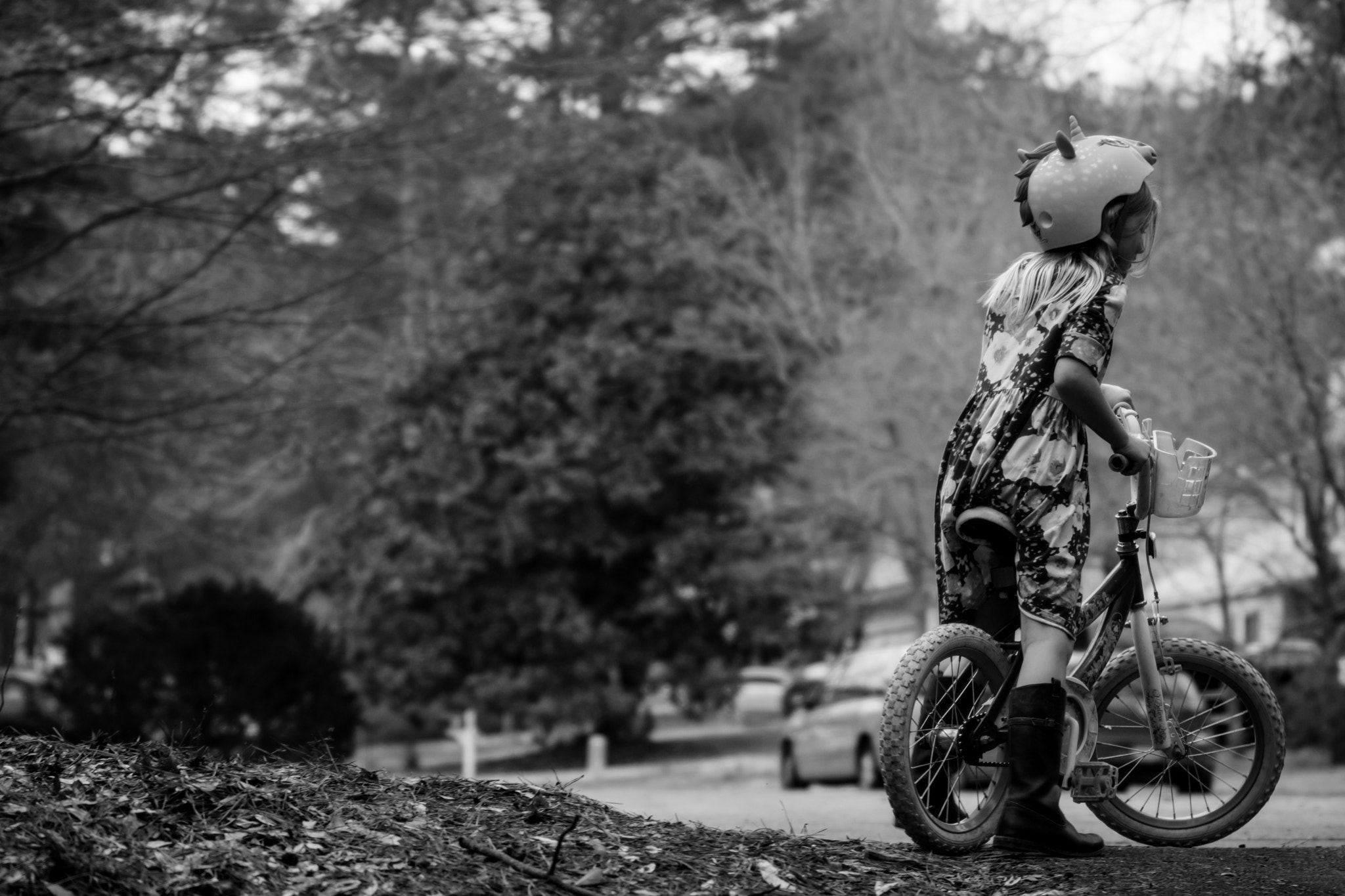 Minolta AF 80-200mm F2.8 HS-APO G sample photo. Bike girl b&w photography