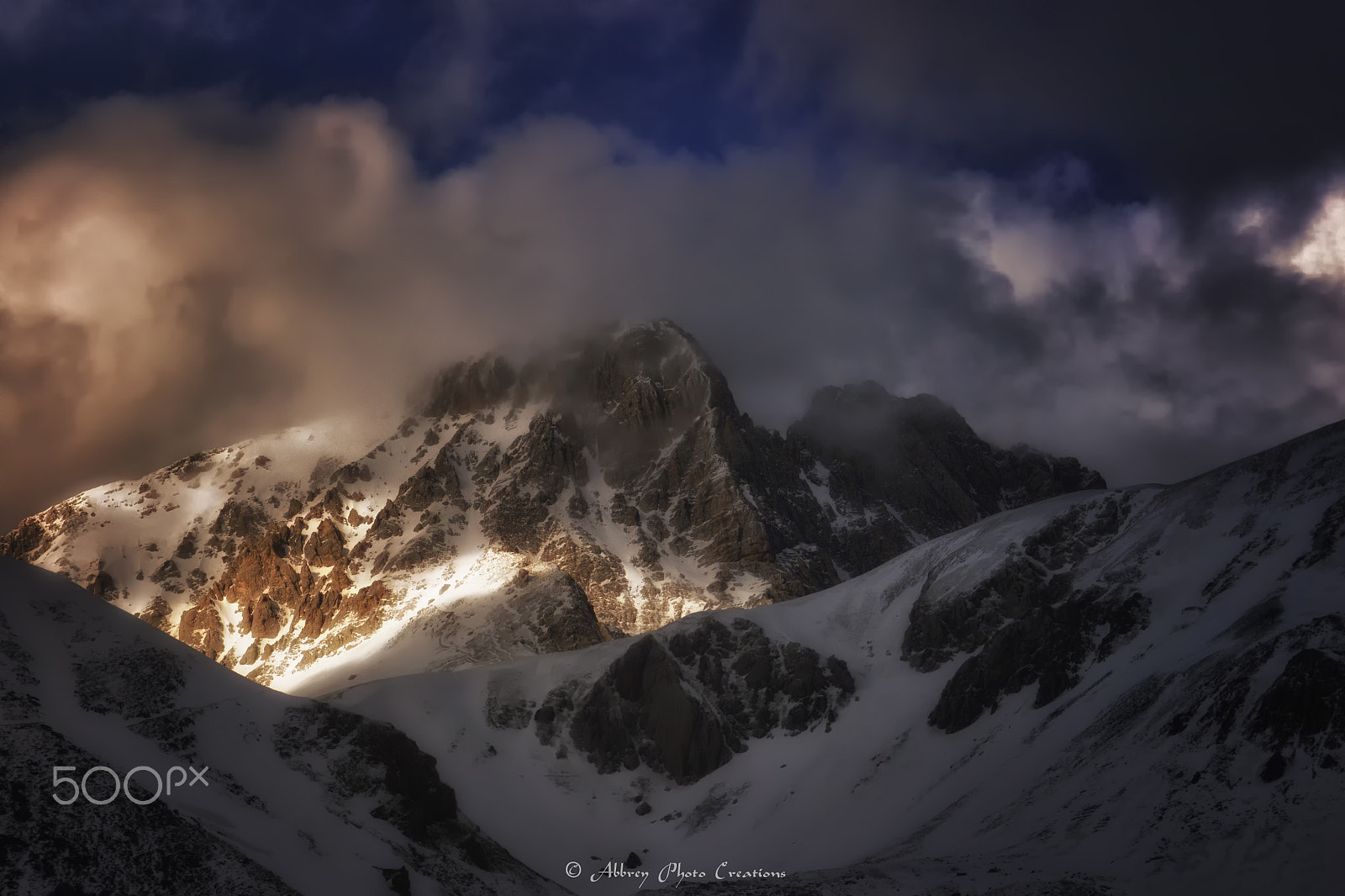 Nikon D3100 + Sigma 17-70mm F2.8-4 DC Macro OS HSM | C sample photo. Gran sasso photography