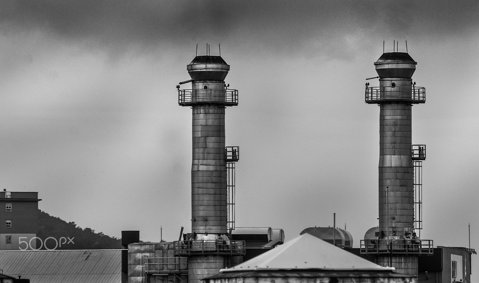Canon EF 70-210mm f/3.5-4.5 USM sample photo. Factory photography