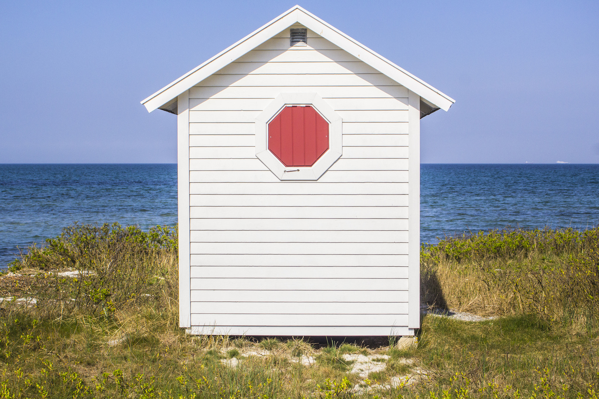 Canon EF 28-80mm f/3.5-5.6 sample photo. The bottom of sweden, by the sea. photography