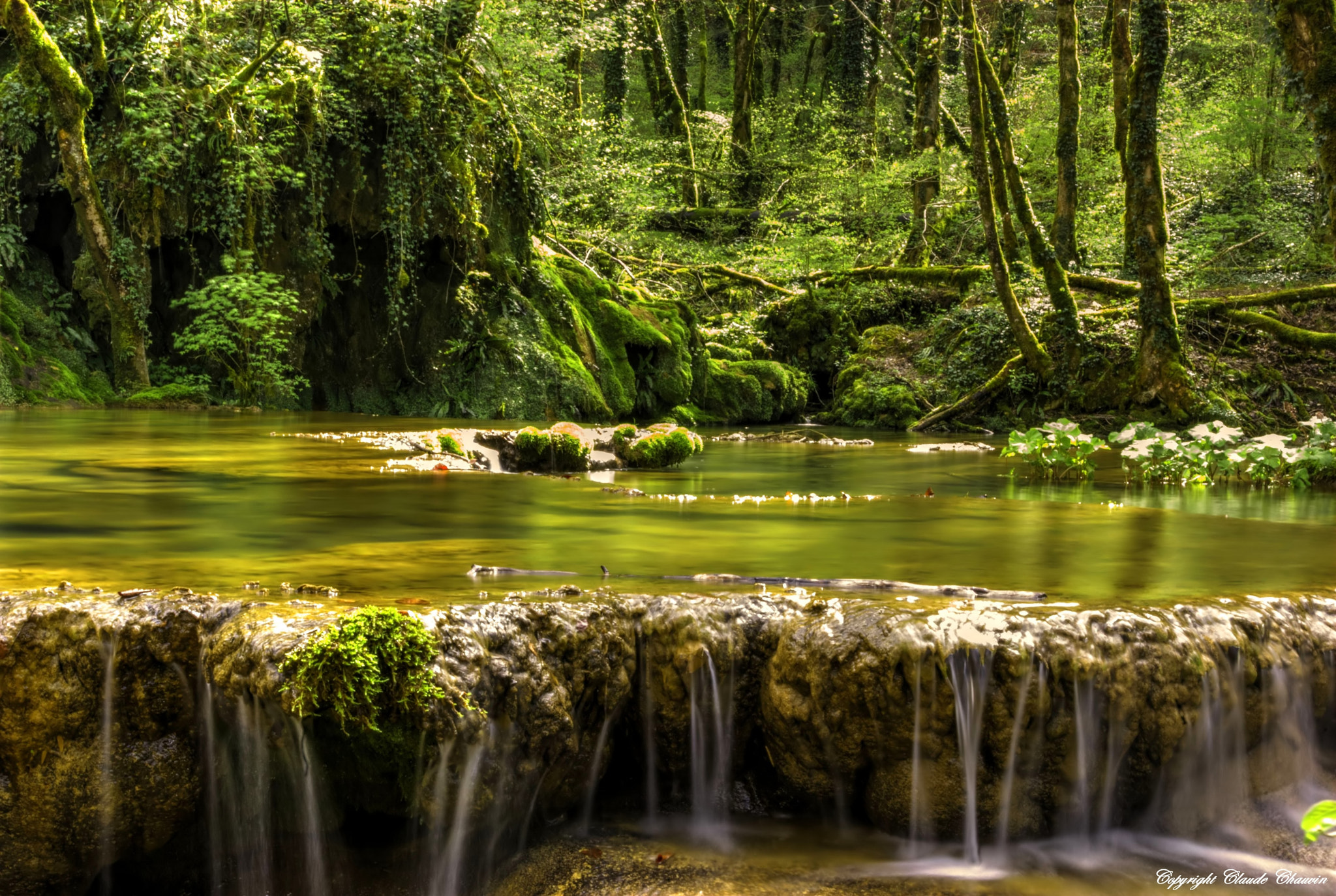 Pentax K-m (K2000) sample photo. Tufs waterfall photography