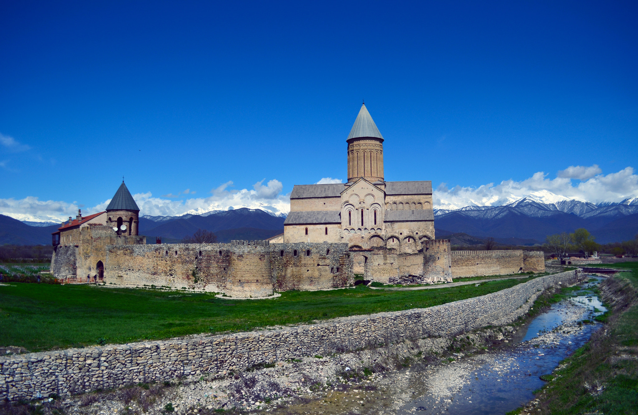 Nikon D5100 + Sigma 18-200mm F3.5-6.3 DC sample photo. Alaverdi church photography