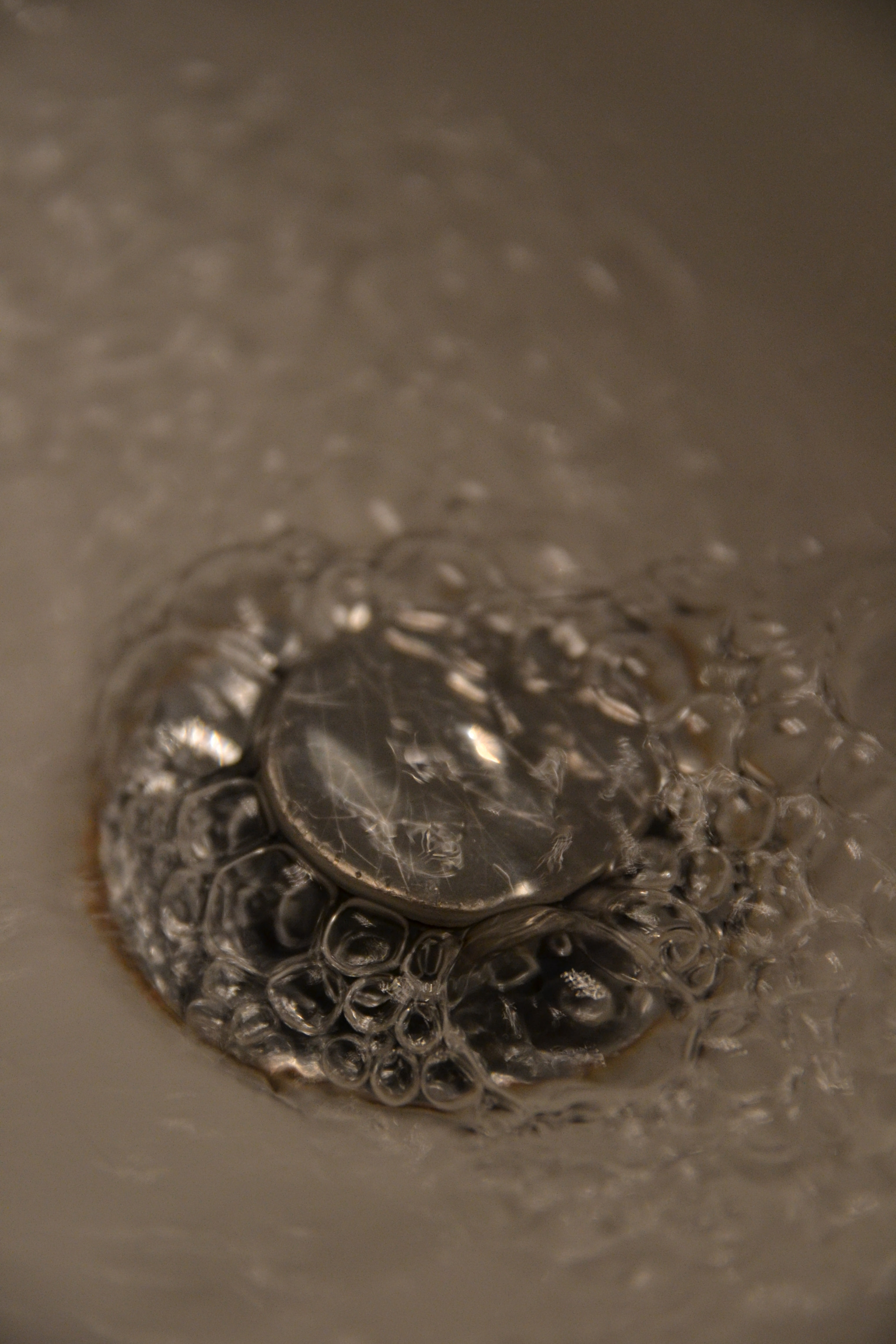 Nikon D3100 + Sigma 17-70mm F2.8-4 DC Macro OS HSM | C sample photo. Bubble wrap photography