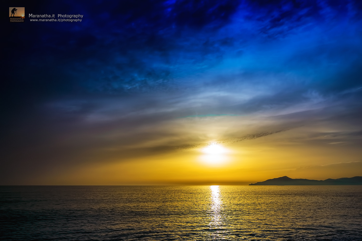 Canon TS-E 24.0mm f/3.5 L II sample photo. Sunset over the ligurian sea photography