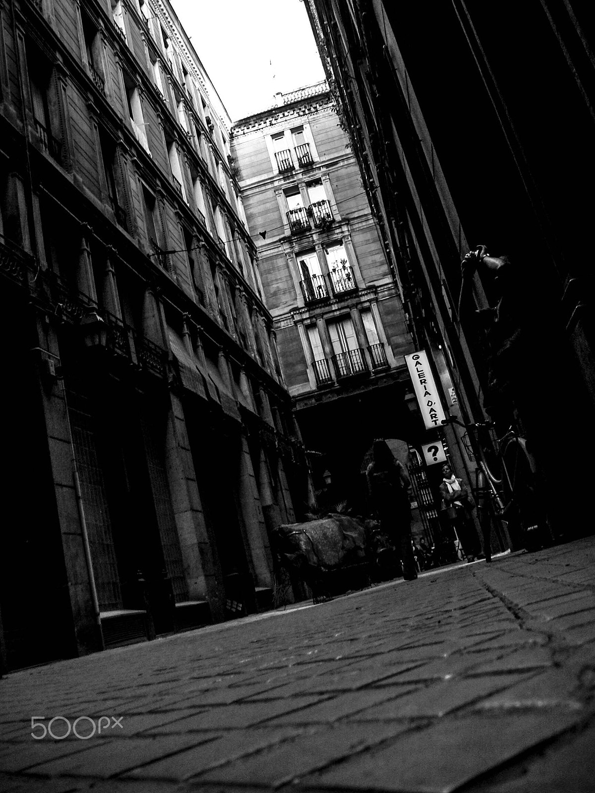 Panasonic DMC-LX1 sample photo. The alley photography