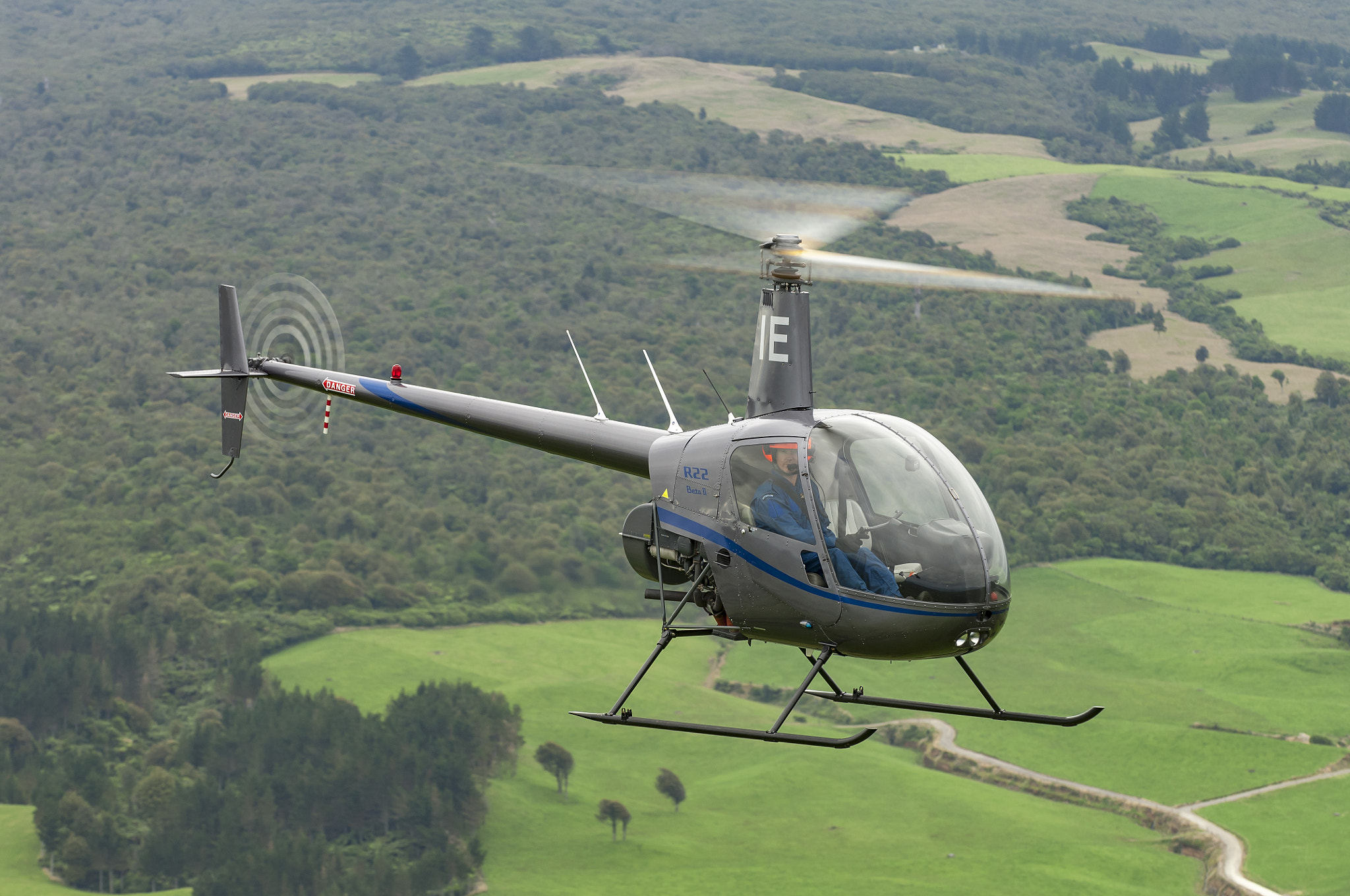 Nikon D2X sample photo. Robinson r22 photography