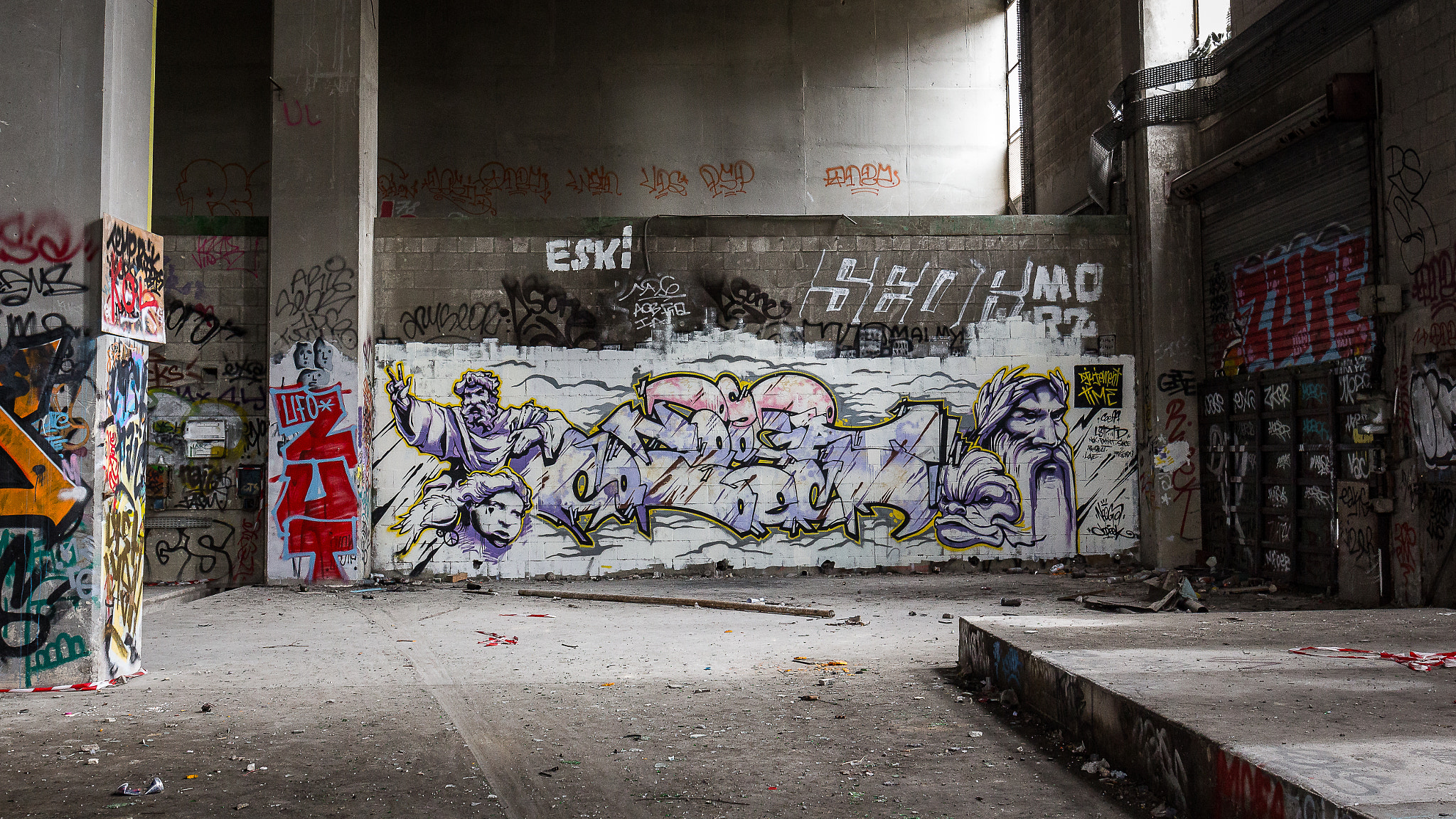 Canon EF 24-70mm F4L IS USM sample photo. Urbex sessions 2 - street art photography