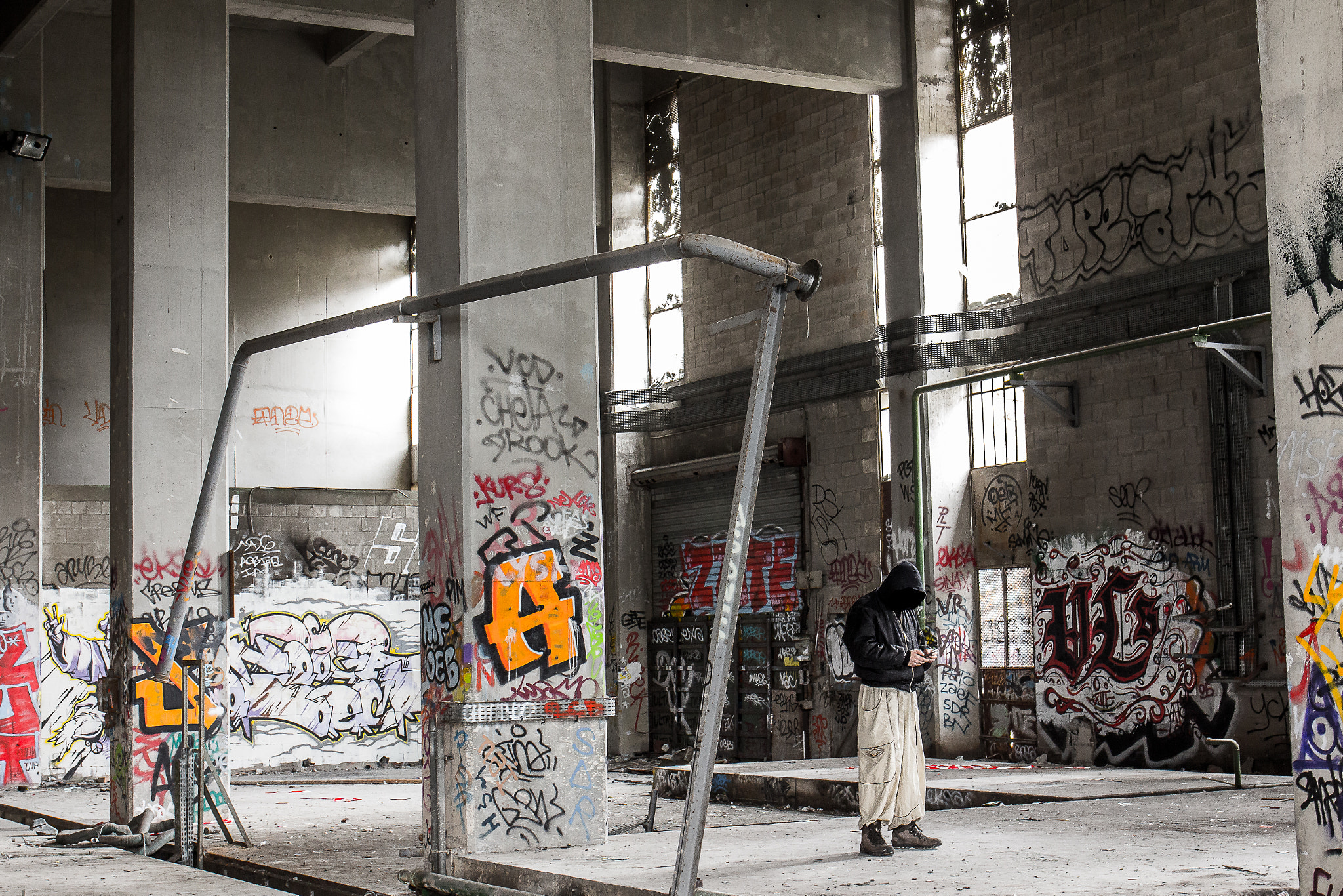 Canon EF 24-70mm F4L IS USM sample photo. Urbex sessions 2 - the man without a face photography
