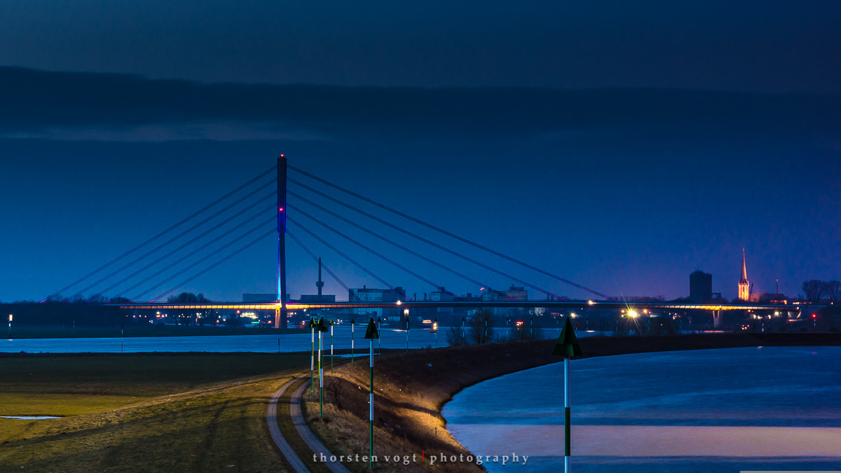 Sony DT 55-300mm F4.5-5.6 SAM sample photo. Niederrhein brücke wesel photography