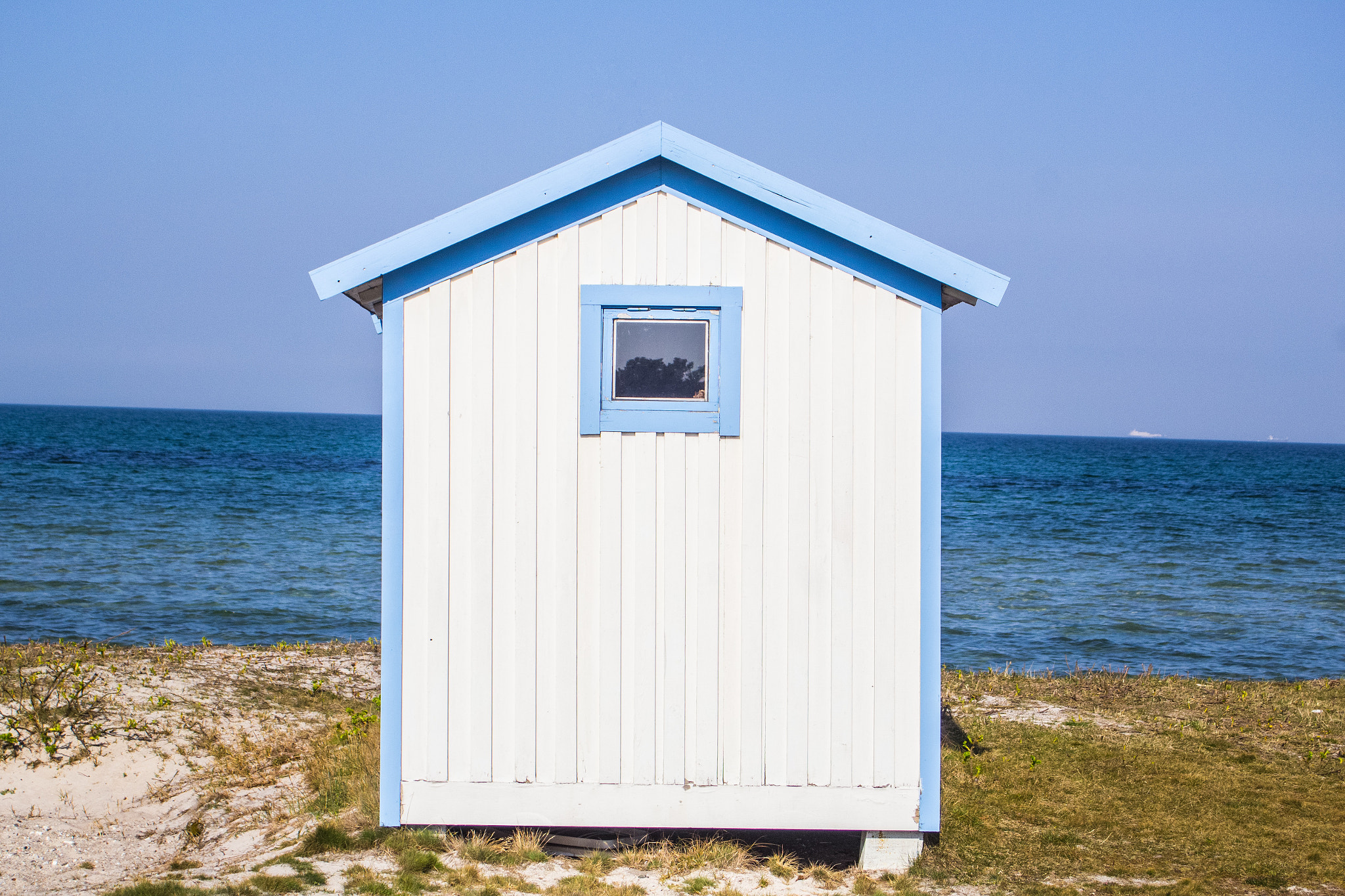 Canon EF 28-80mm f/3.5-5.6 sample photo. The bottom of sweden, by the sea photography