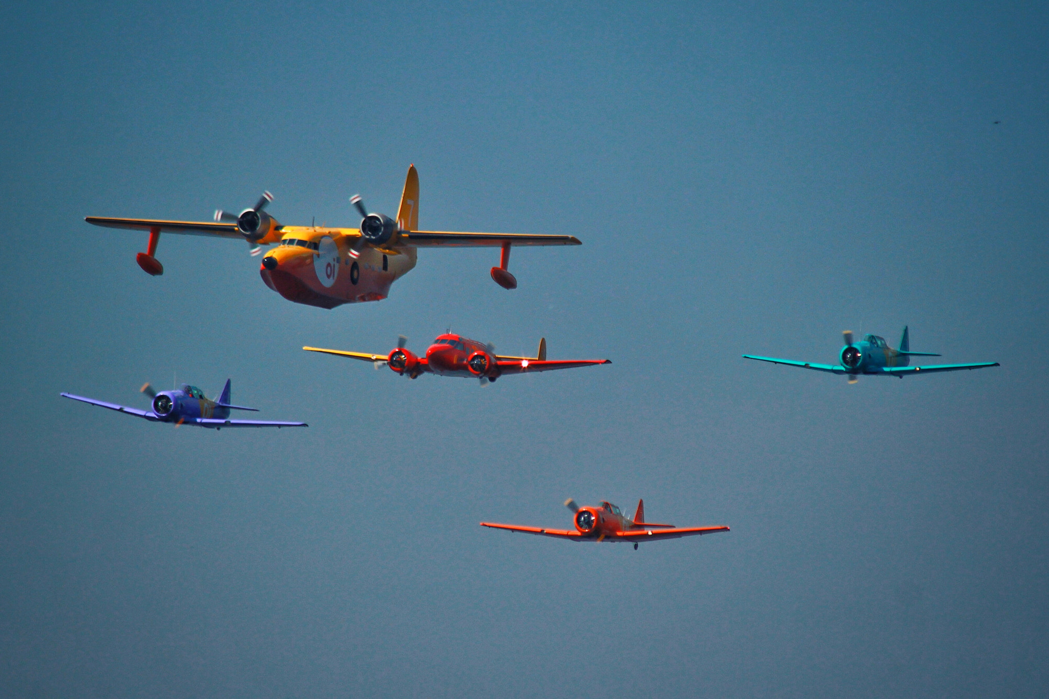 Canon EF 75-300mm F4.0-5.6 IS USM sample photo. Planes photography