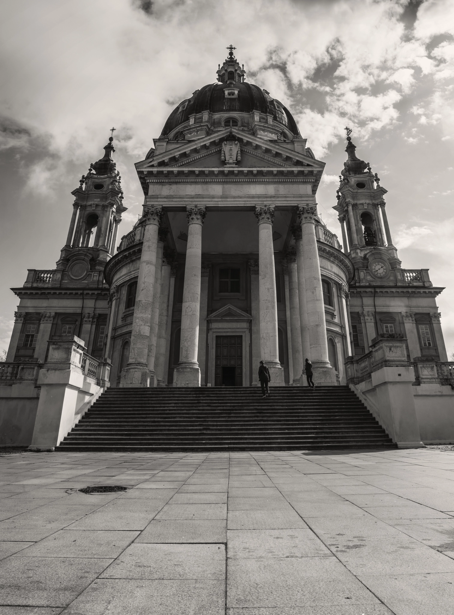 Canon EF-S 18-135mm F3.5-5.6 IS STM sample photo. Basilica di superga photography
