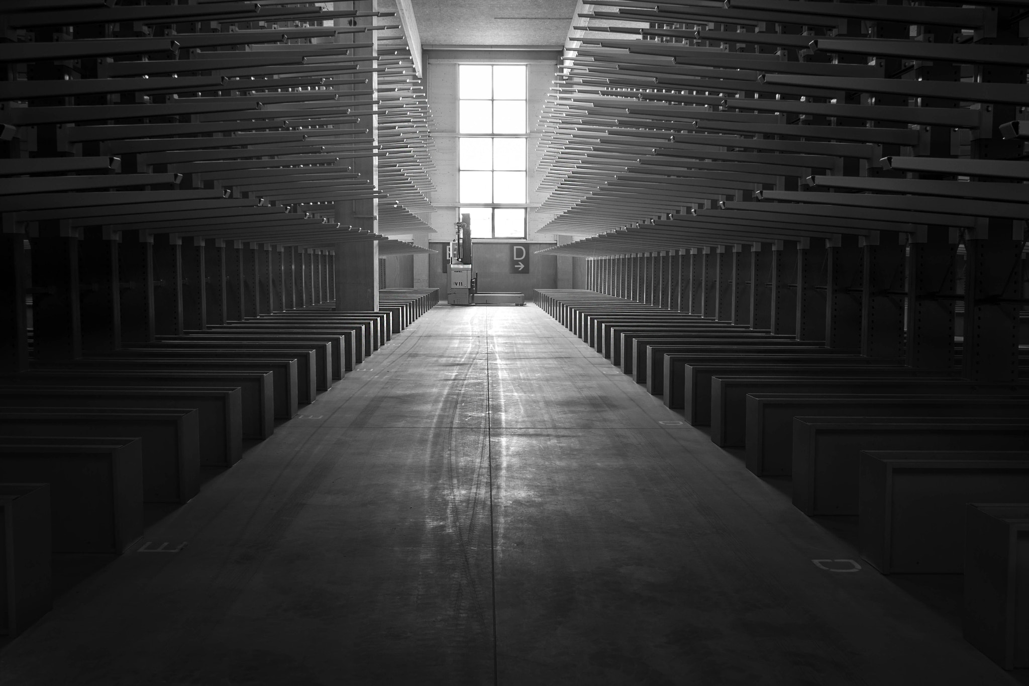 Nikon D7100 + Sigma 18-50mm F2.8 EX DC sample photo. The warehouse photography