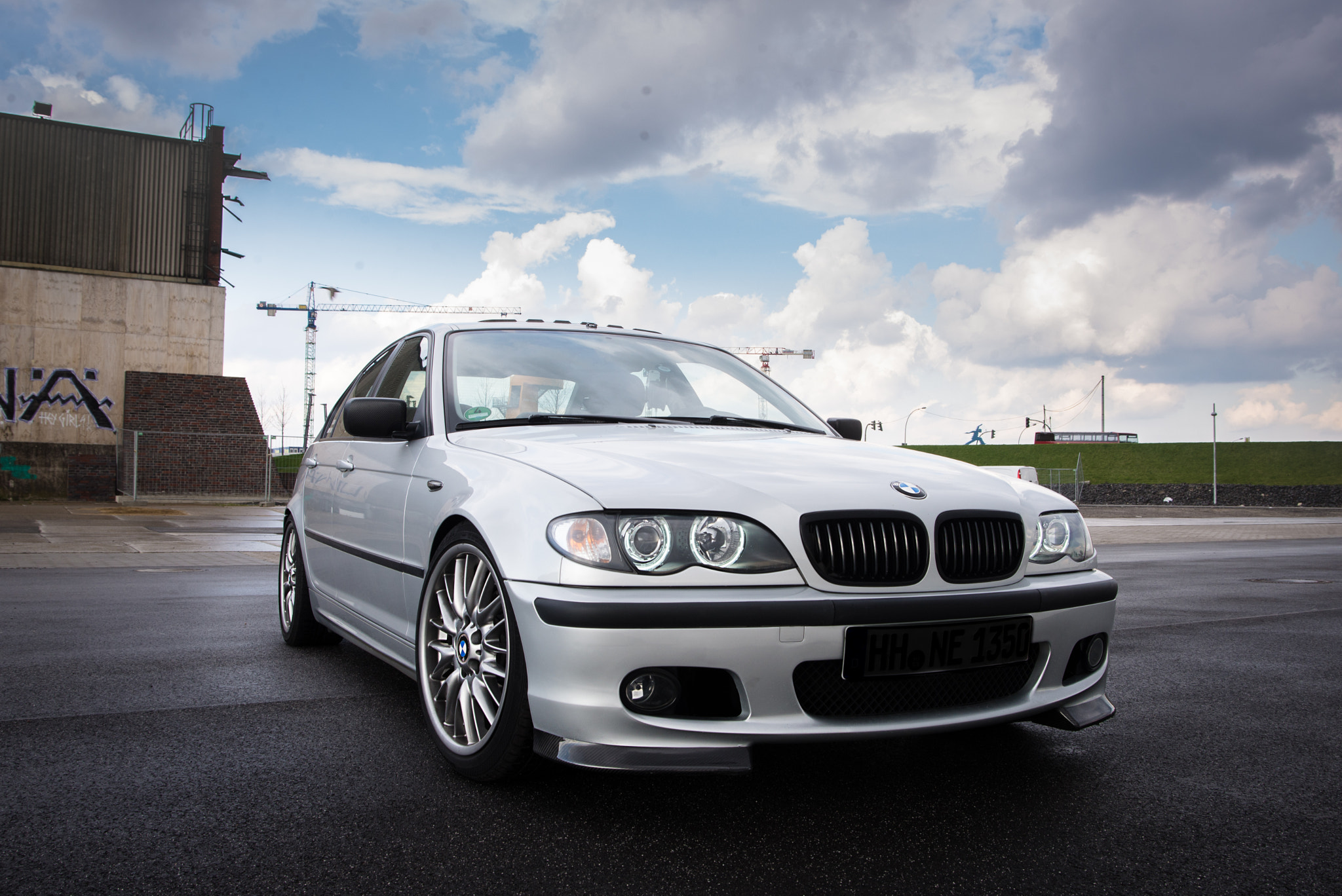 AF Zoom-Nikkor 24-50mm f/3.3-4.5 sample photo. E46 hamburger hafen photography