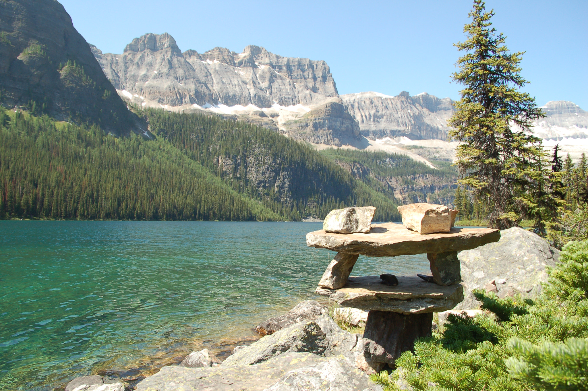 Nikon D50 + Sigma 18-50mm F3.5-5.6 DC sample photo. Canada sculpture in nature photography