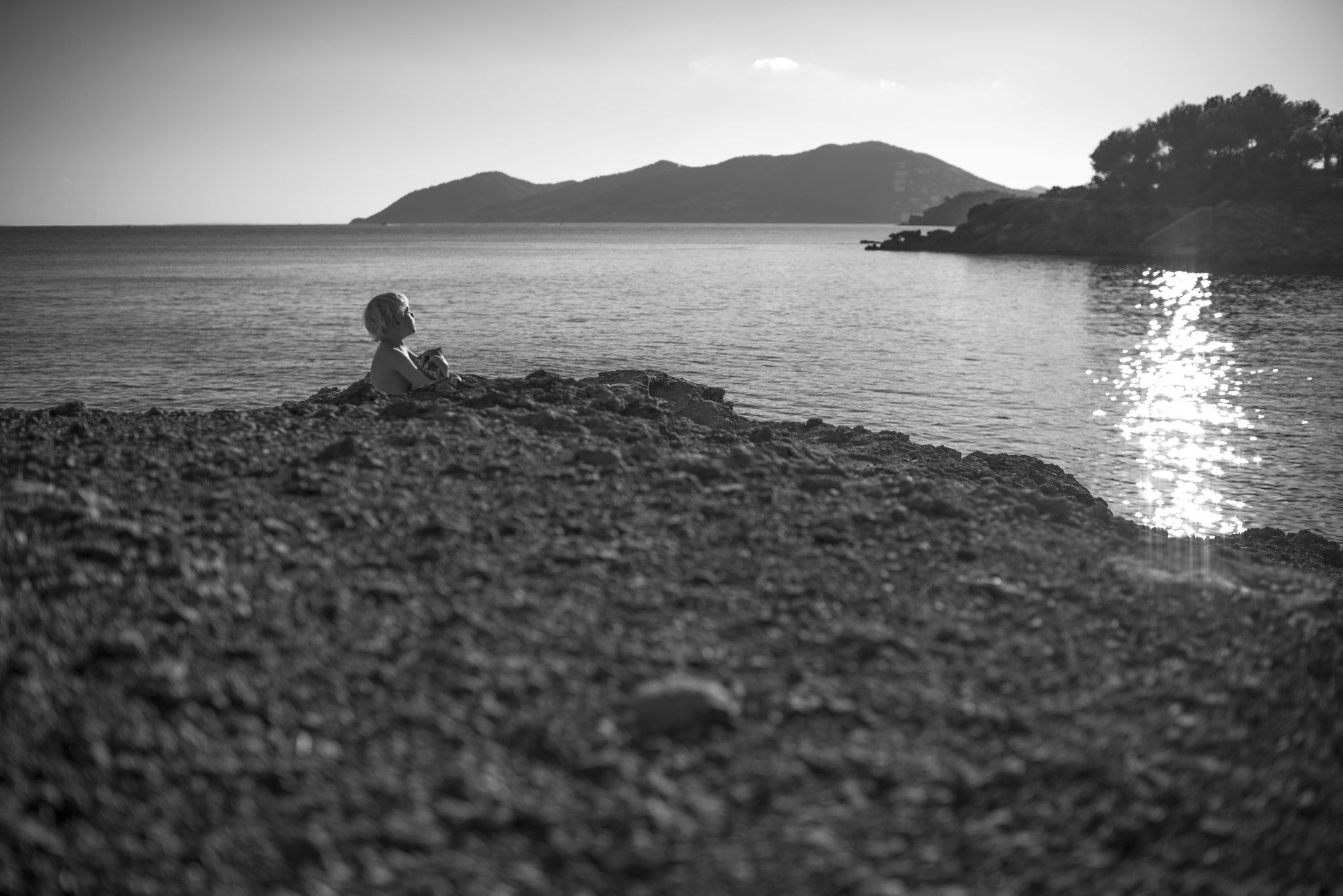 Nikon D800E + Nikon AF-S Nikkor 35mm F1.4G sample photo. The sun is going down photography