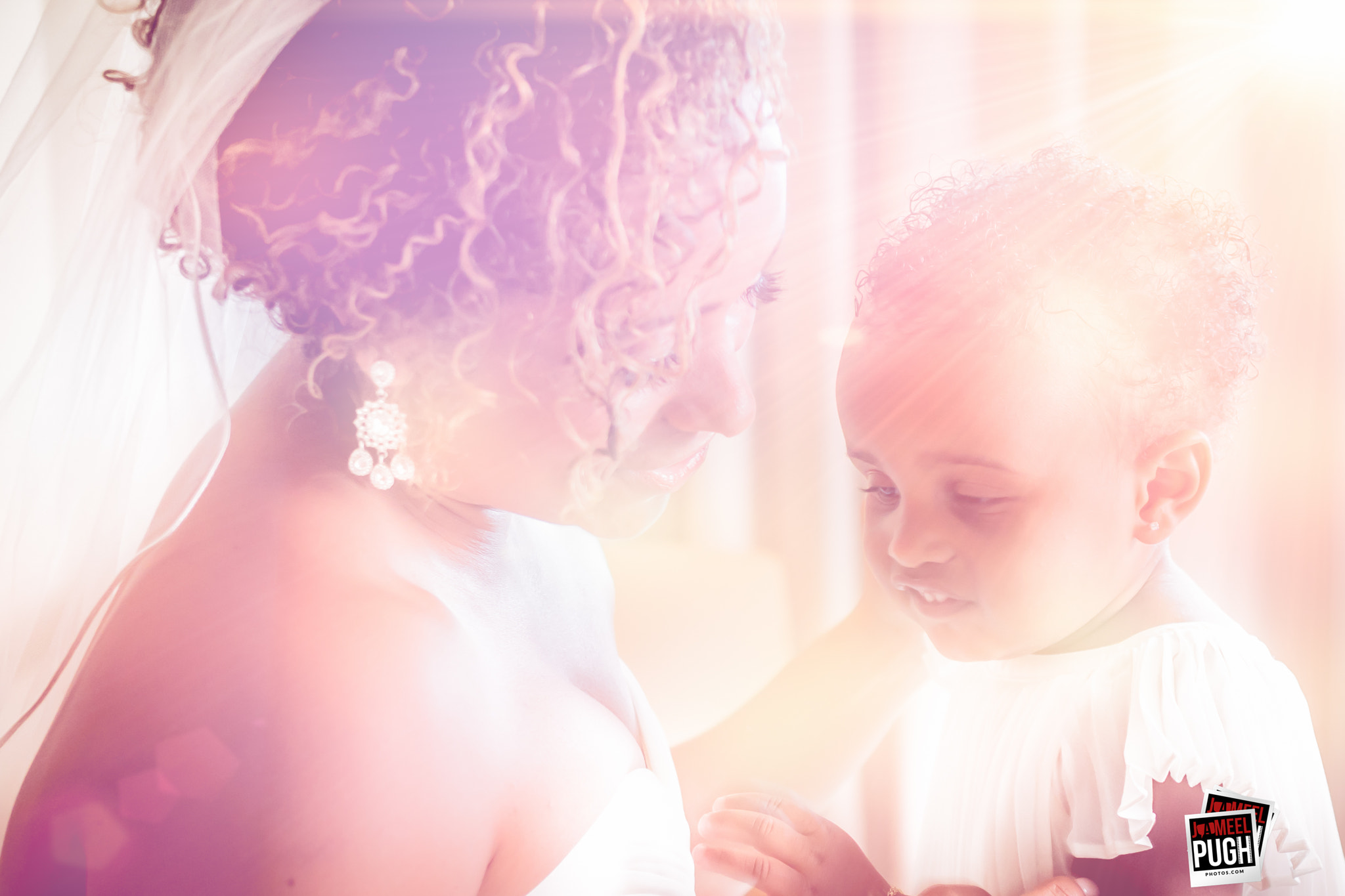 Panasonic Lumix DMC-GH4 + Olympus M.Zuiko Digital 25mm F1.8 sample photo. Mother & daughter getting ready for the wedding photography