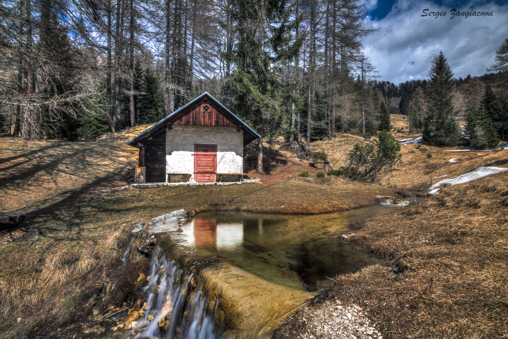 Canon EOS 750D (EOS Rebel T6i / EOS Kiss X8i) sample photo. House in the forest photography