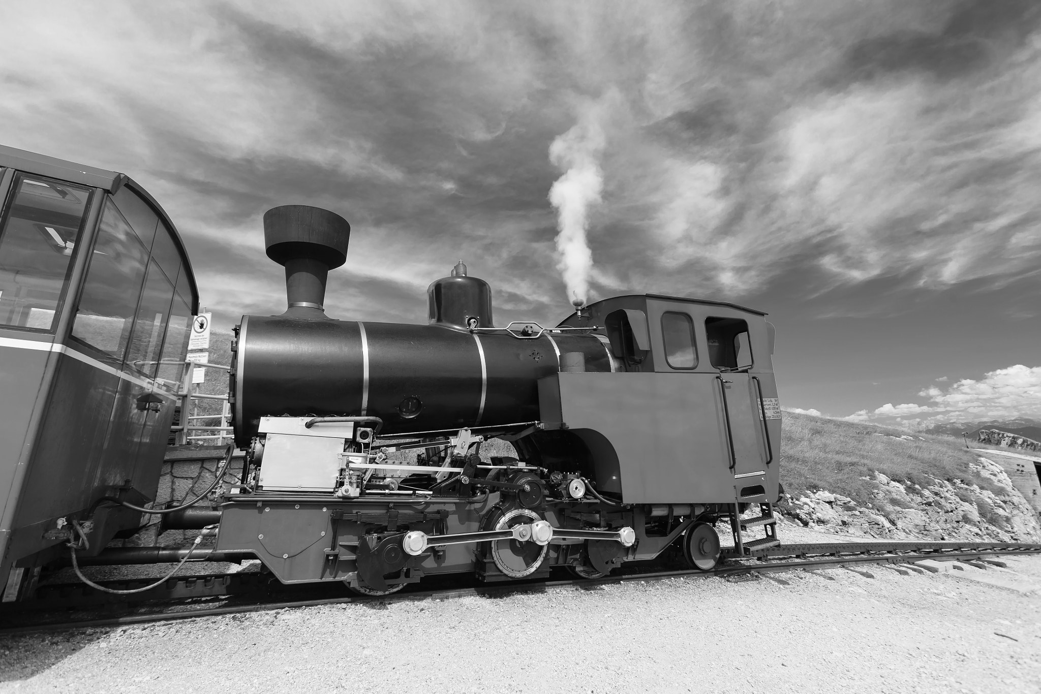 Canon EF 16-35mm F2.8L USM sample photo. Steam train in a beautiful alpine landscape. photography