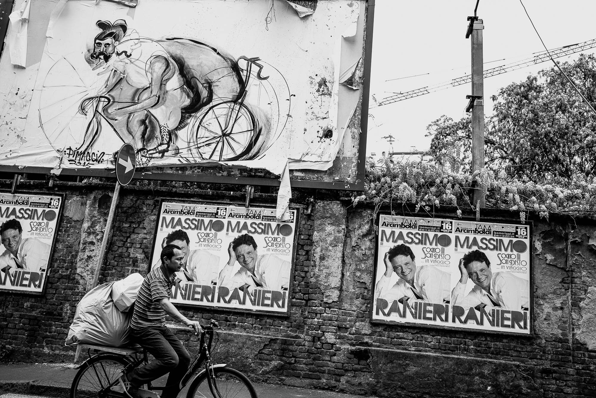 Summicron-M 1:2/28 ASPH. sample photo. The biker photography