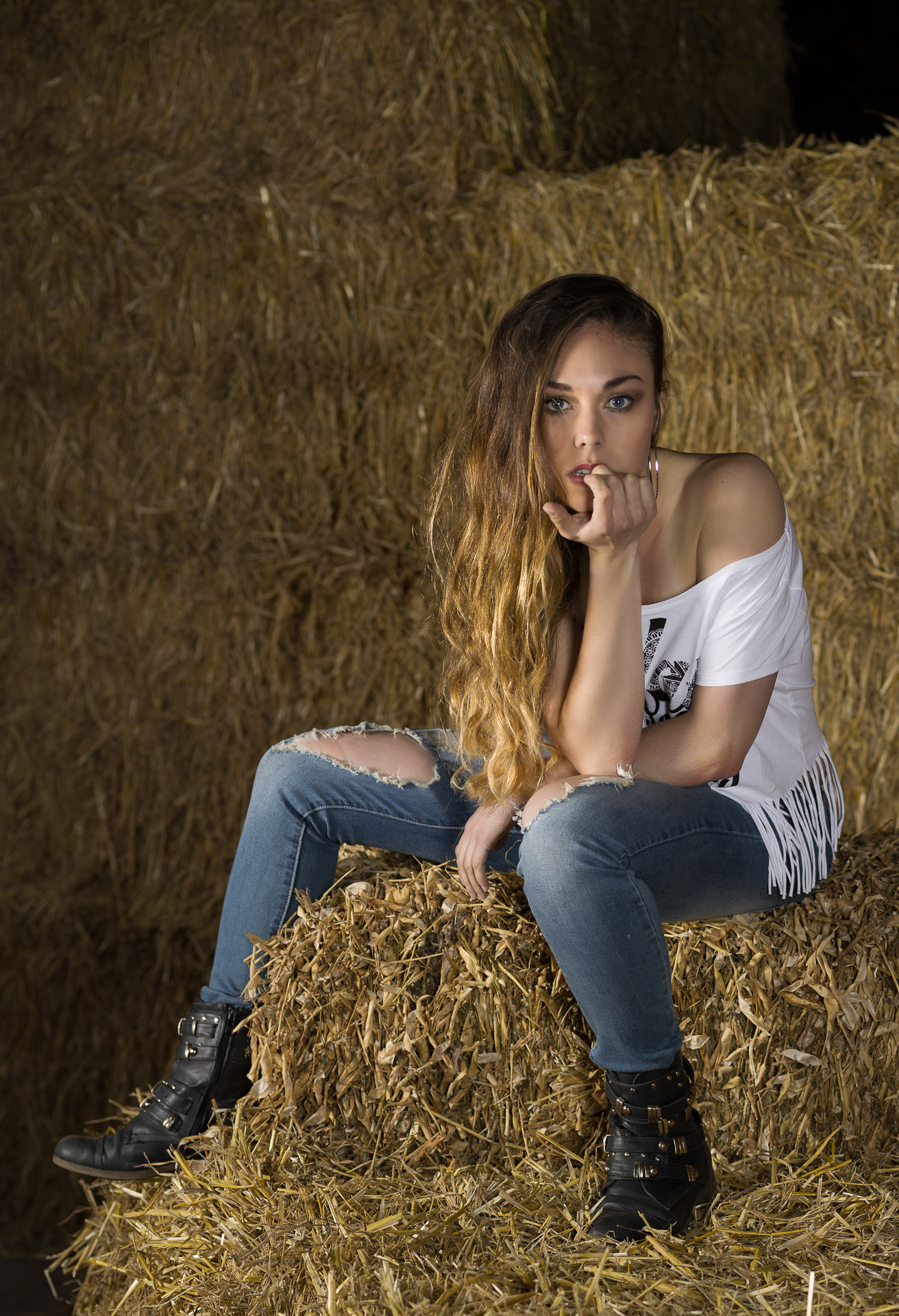 Phase One IQ140 + Schneider LS 80mm f/2.8 sample photo. T-shirt photography