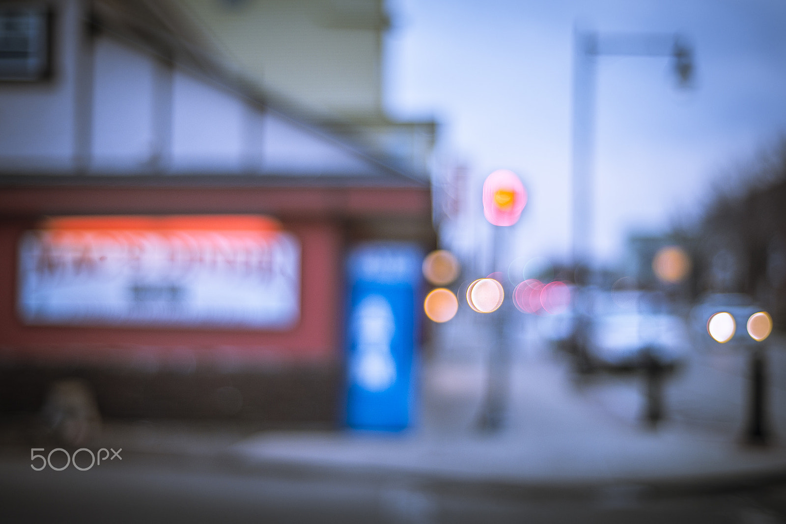 Nikon D600 + AF Nikkor 50mm f/1.8 sample photo. Mac's diner photography