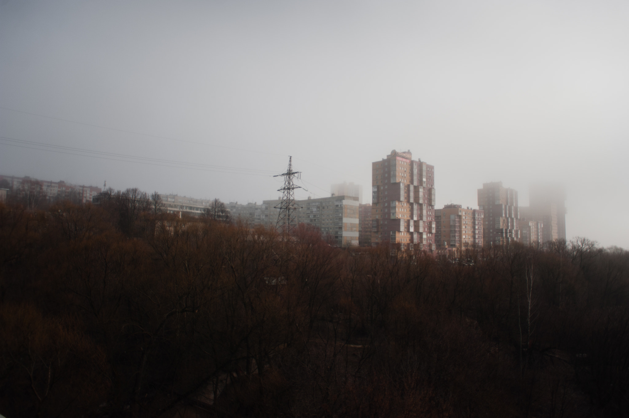 Nikon D700 + AF Nikkor 20mm f/2.8 sample photo. Misty point photography