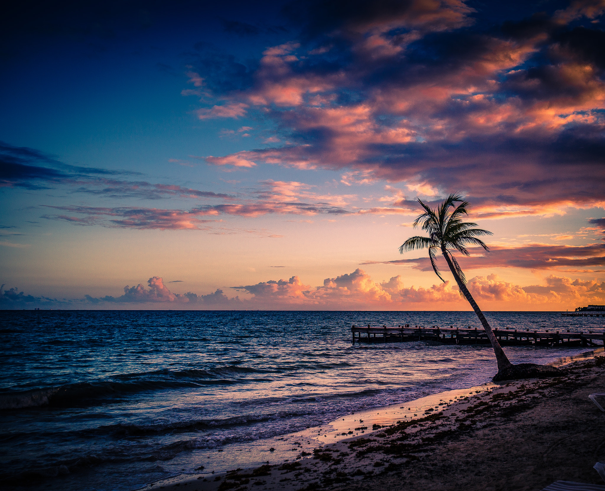 Canon EOS 6D + Canon EF 16-35mm F2.8L USM sample photo. Sunset in mexico photography