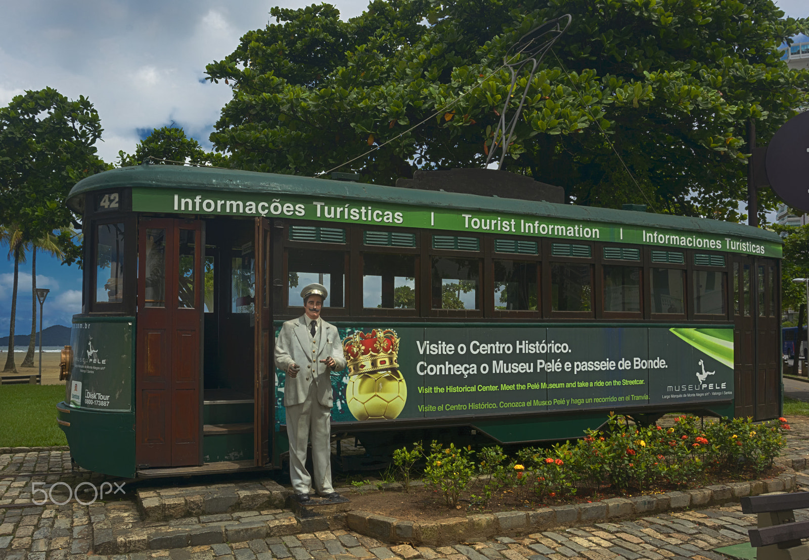 Sigma 18-35mm F3.5-4.5 Aspherical sample photo. Tourist information streetcar - santos/s.paulo photography