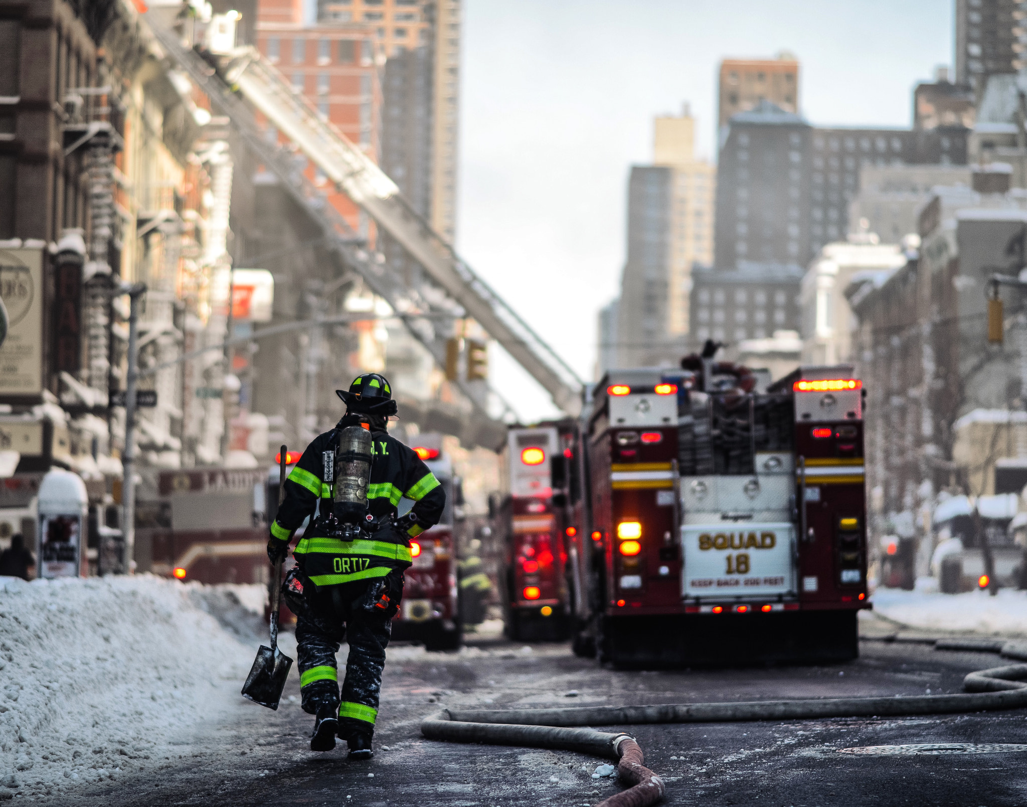 Nikon D800 + Nikon AF Nikkor 105mm F2D DC sample photo. Fdny photography