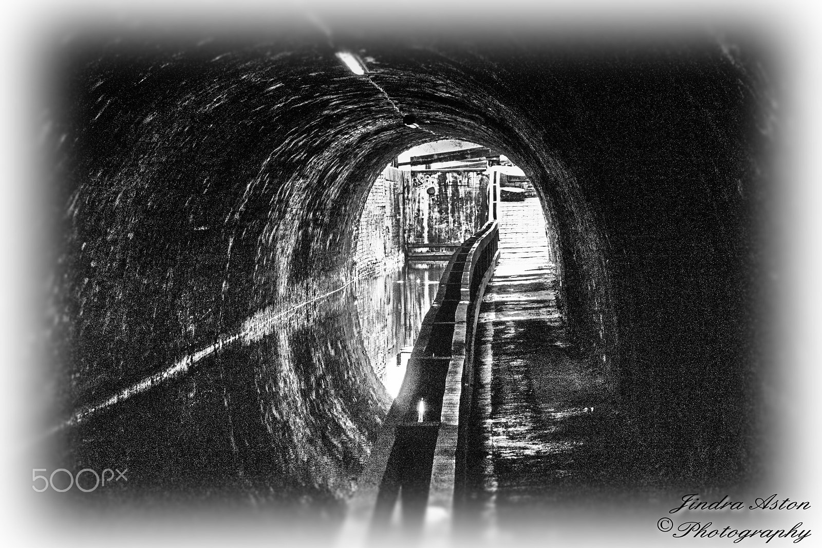 Canon EF-S 18-55mm F3.5-5.6 sample photo. Canal tunel old photography