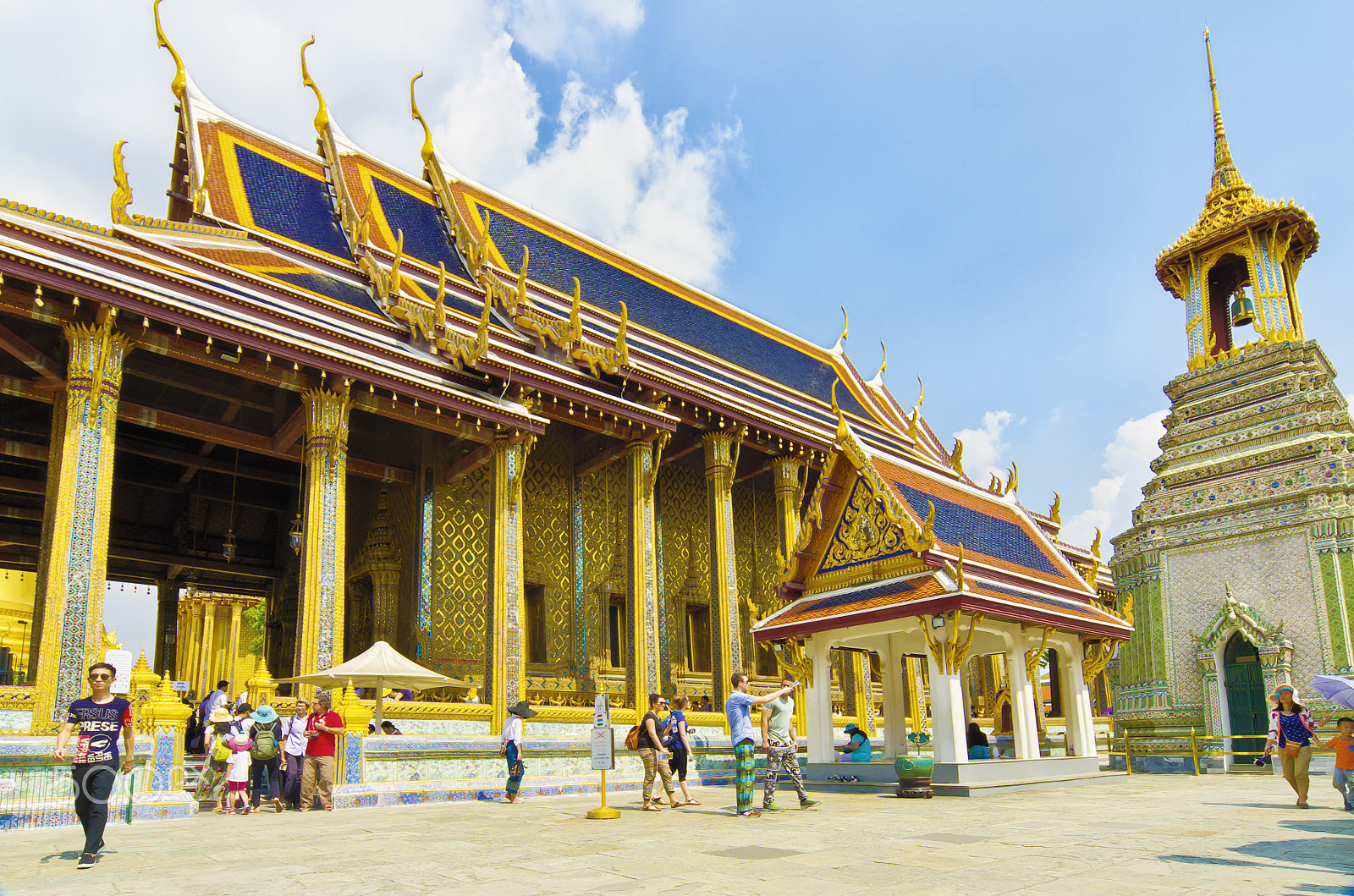 Sigma AF 10-20mm F4-5.6 EX DC sample photo. Grand palace of thailand photography