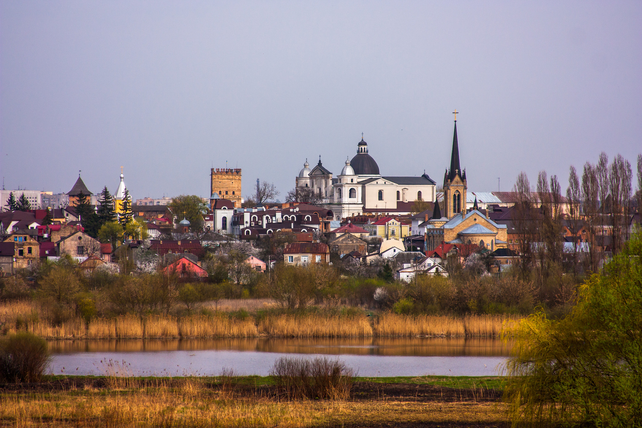 Canon EF 28-135mm F3.5-5.6 IS USM sample photo. Lutsk. old city photography