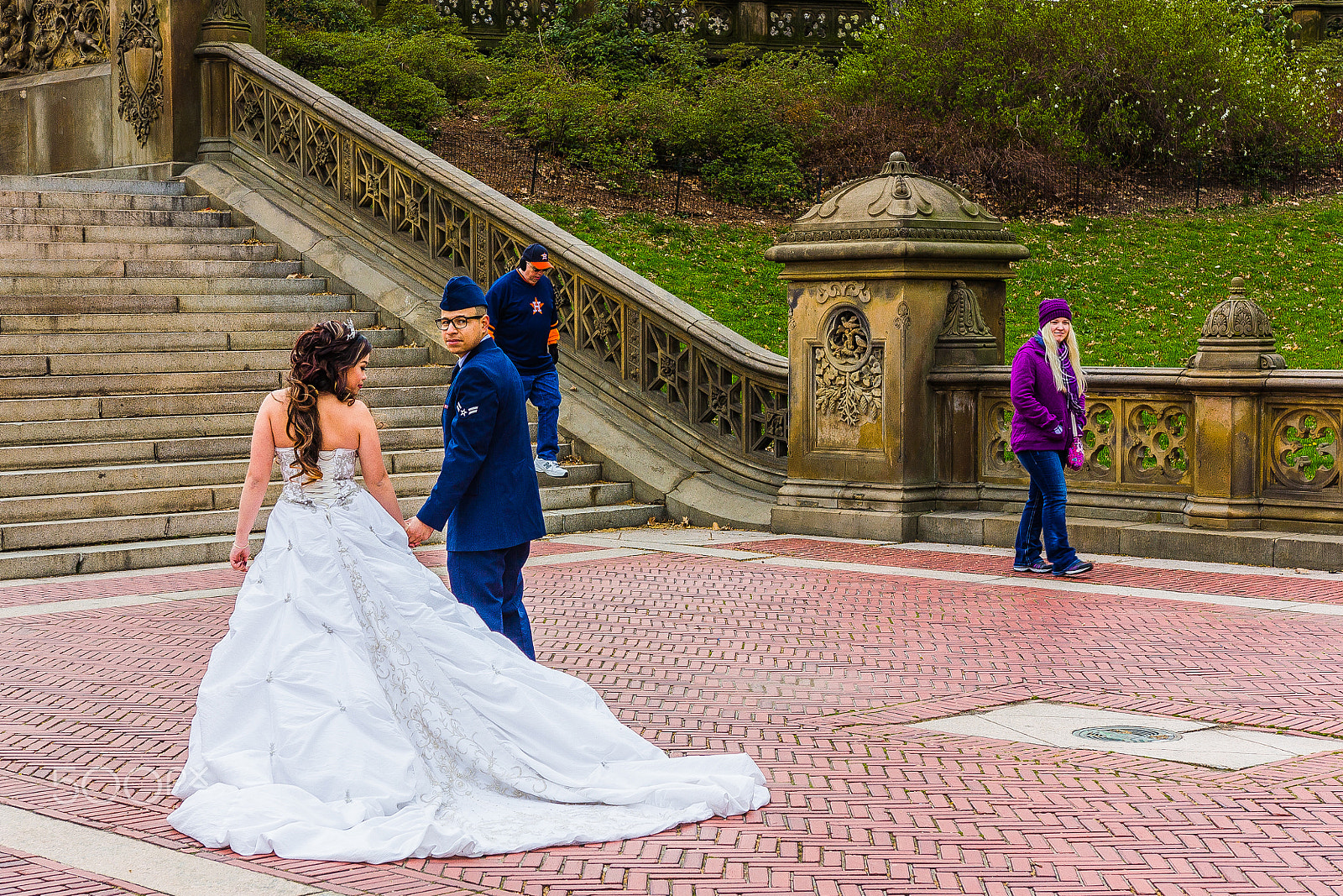 Sigma 18-35mm f/1.8 DC HSM sample photo. No looking back photography