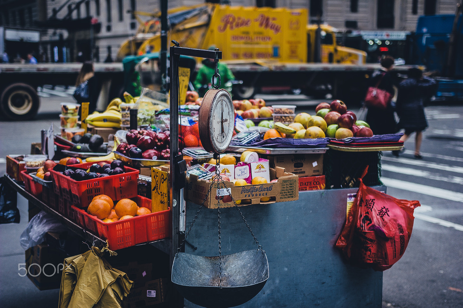 Sigma 18-35mm f/1.8 DC HSM sample photo. Fruity! photography