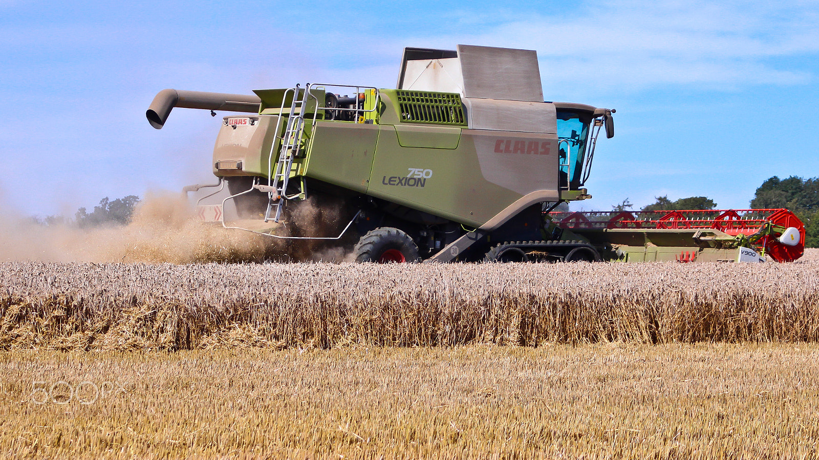 Canon EF 35-70mm f/3.5-4.5 sample photo. Harvest photography