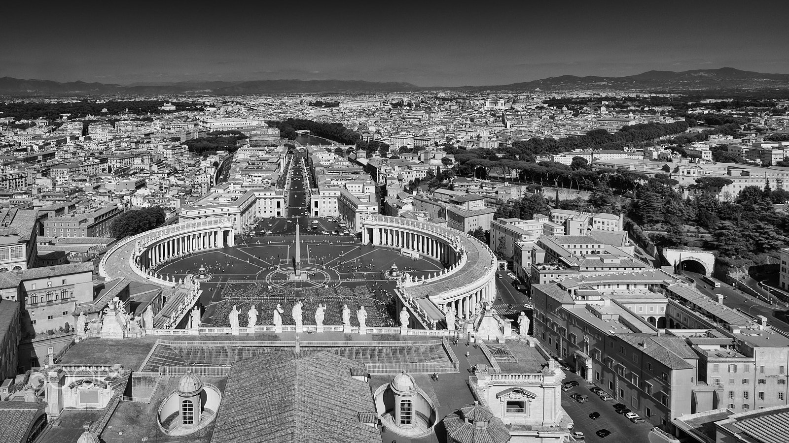 Canon TS-E 17mm F4L Tilt-Shift sample photo. Urbi et orbi photography