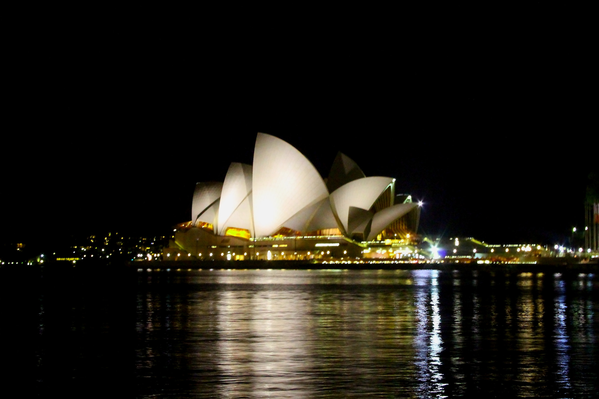 Canon EF-S 18-55mm F3.5-5.6 sample photo. The symbol of sydney photography