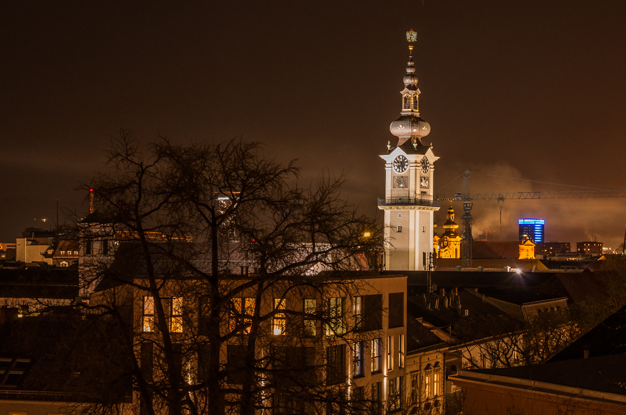 Nikon D90 + Sigma 17-70mm F2.8-4 DC Macro OS HSM | C sample photo. Linz bei nacht photography