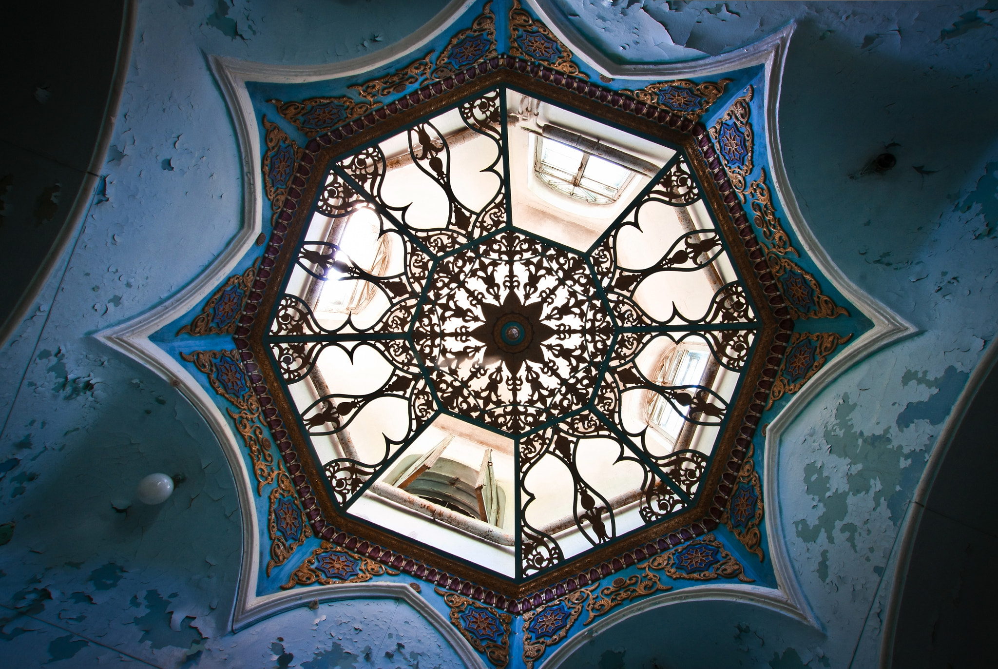 Sigma 10-20mm F3.5 EX DC HSM sample photo. Dome like a eight-point star photography