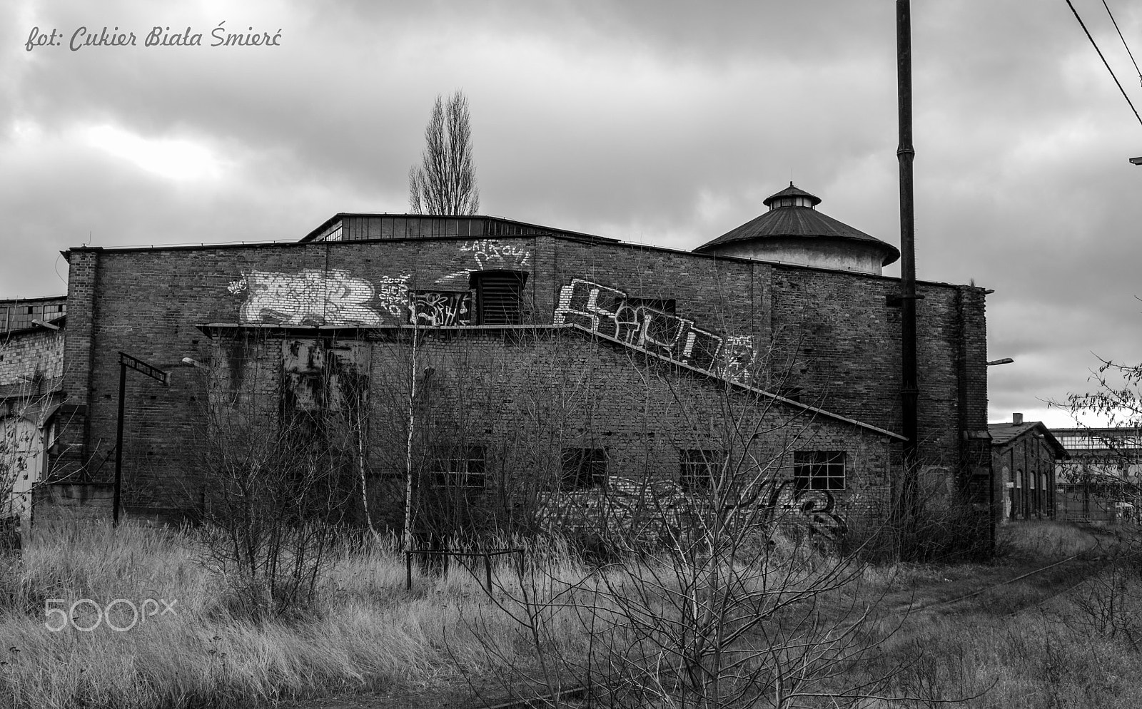 Sony Alpha DSLR-A700 + 24-70mm F2.8 sample photo. Station photography