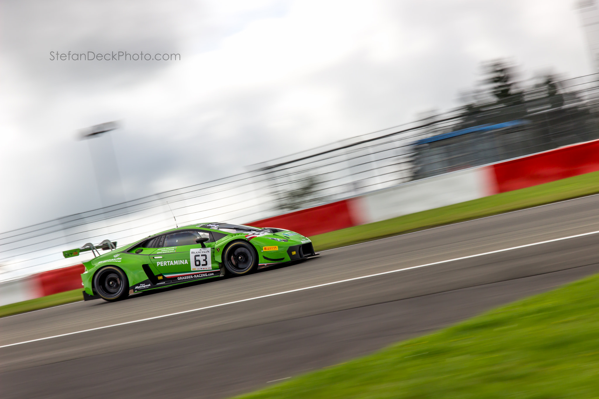 Sigma 17-70mm F2.8-4 DC Macro OS HSM sample photo. "lambo" green machine photography
