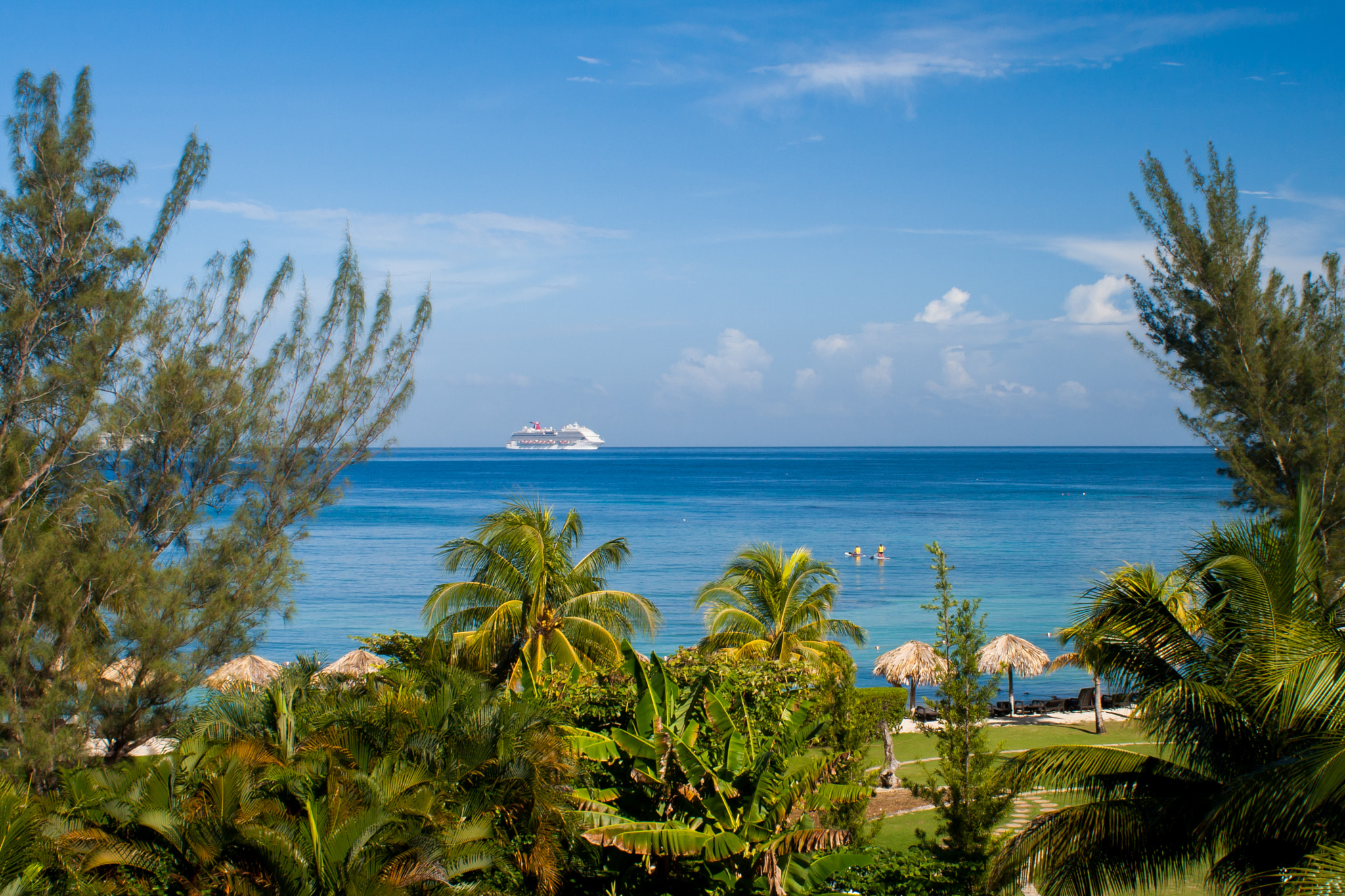 Canon EF 28-90mm f/4-5.6 sample photo. Cruising into the bay photography
